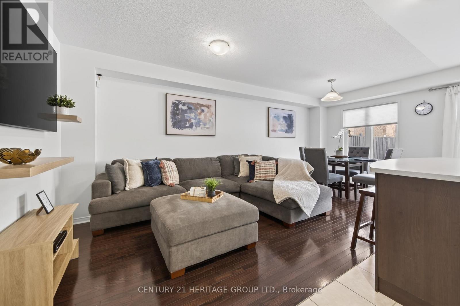 44 Acorn Lane, Bradford West Gwillimbury (Bradford), Ontario  L3Z 0H6 - Photo 7 - N12874800