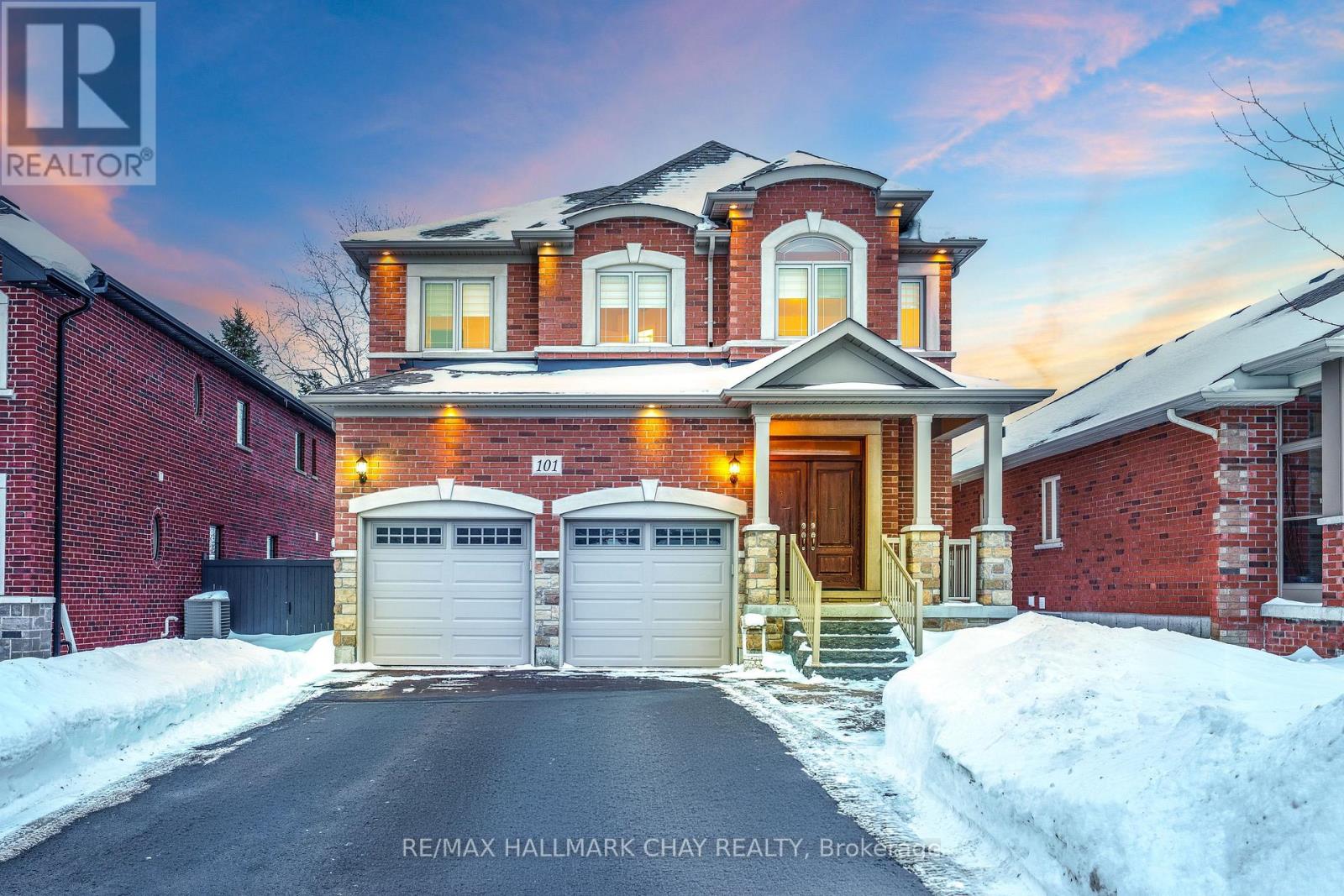 101 GARDINER DRIVE, Bradford West Gwillimbury, Ontario