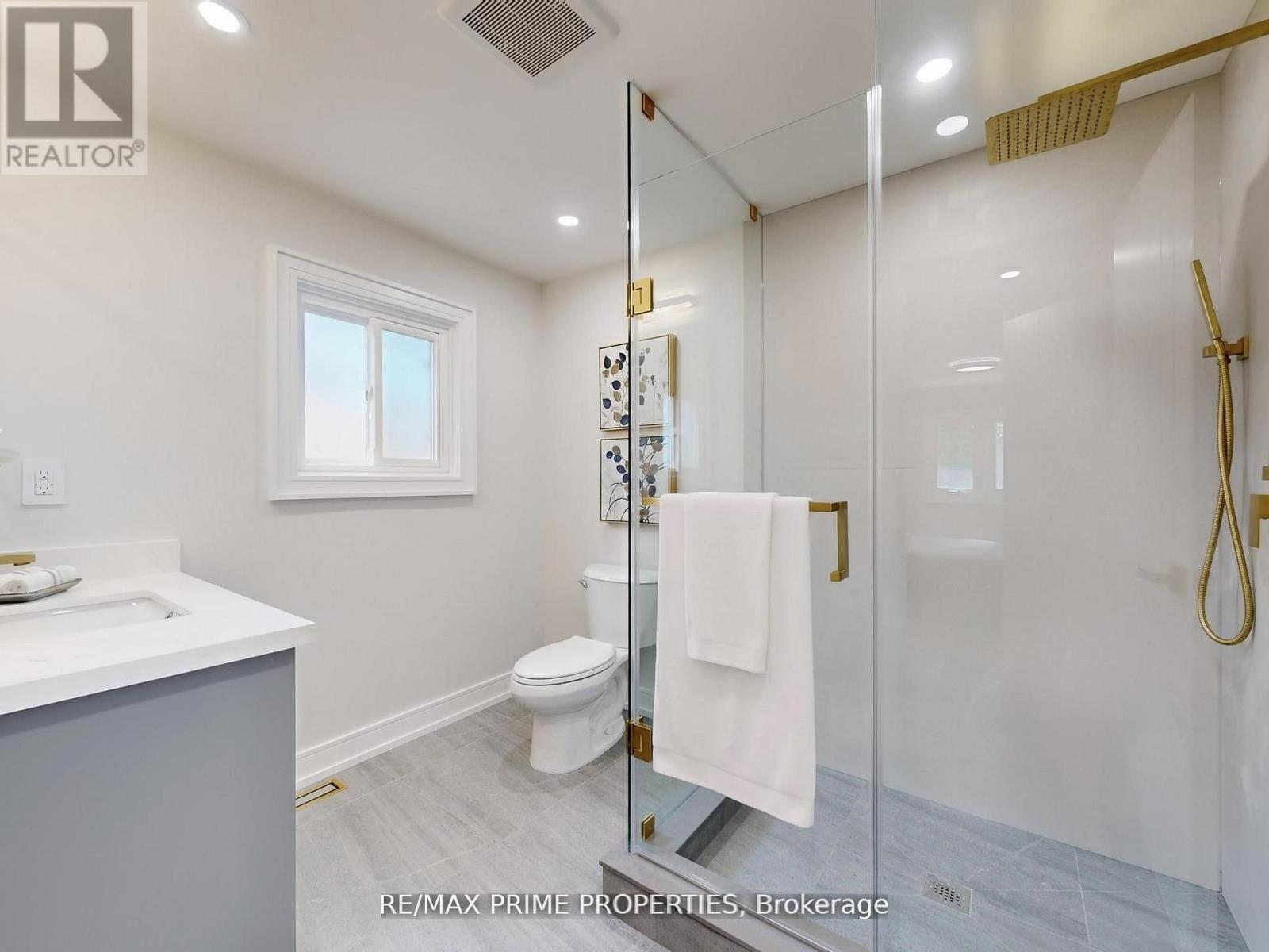 137 Old Surrey Lane, Richmond Hill, Ontario  L4C 6R9 - Photo 30 - N12874834