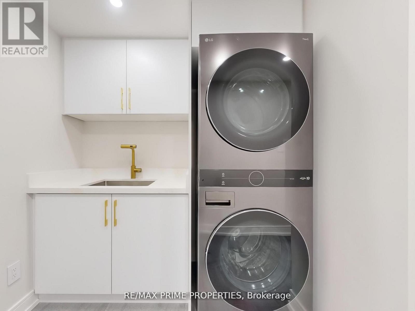 137 Old Surrey Lane, Richmond Hill, Ontario  L4C 6R9 - Photo 32 - N12874834