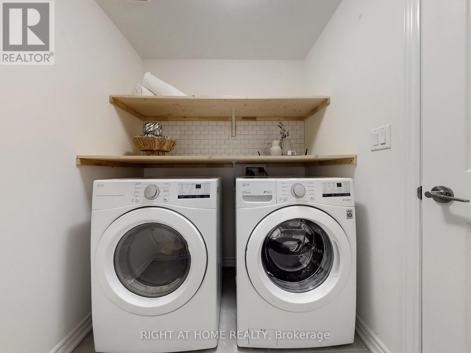 30 Paisley Drive, Bradford West Gwillimbury, Ontario  L3Y 0A3 - Photo 14 - N12874836