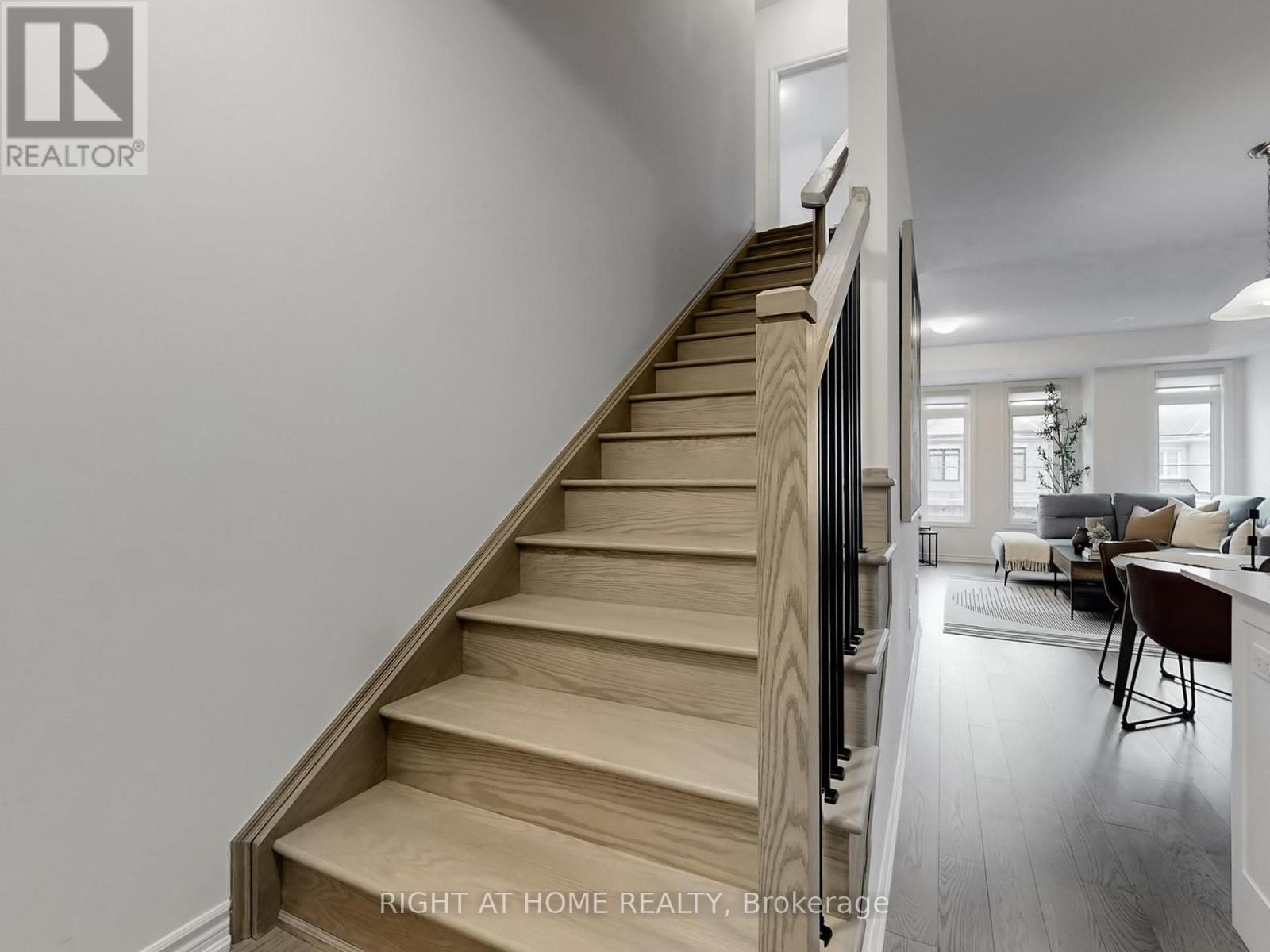 30 Paisley Drive, Bradford West Gwillimbury, Ontario  L3Y 0A3 - Photo 15 - N12874836