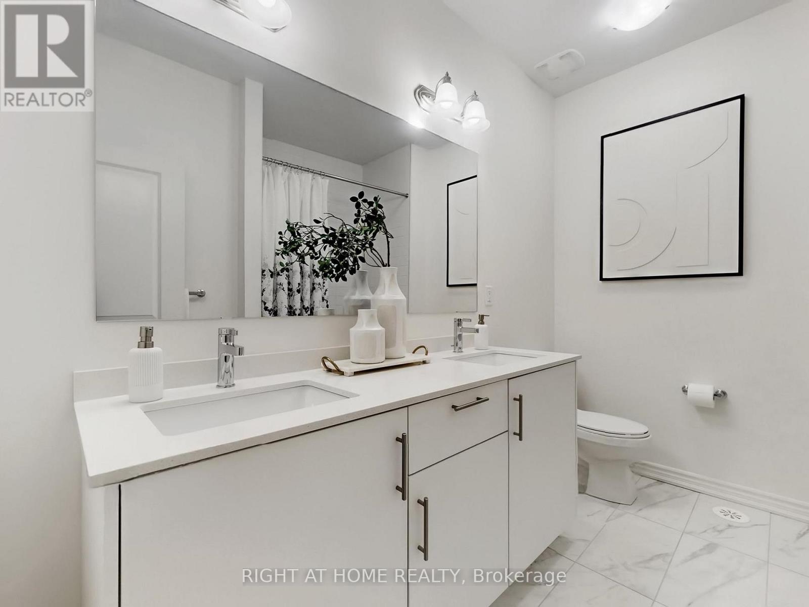 30 Paisley Drive, Bradford West Gwillimbury, Ontario  L3Y 0A3 - Photo 25 - N12874836