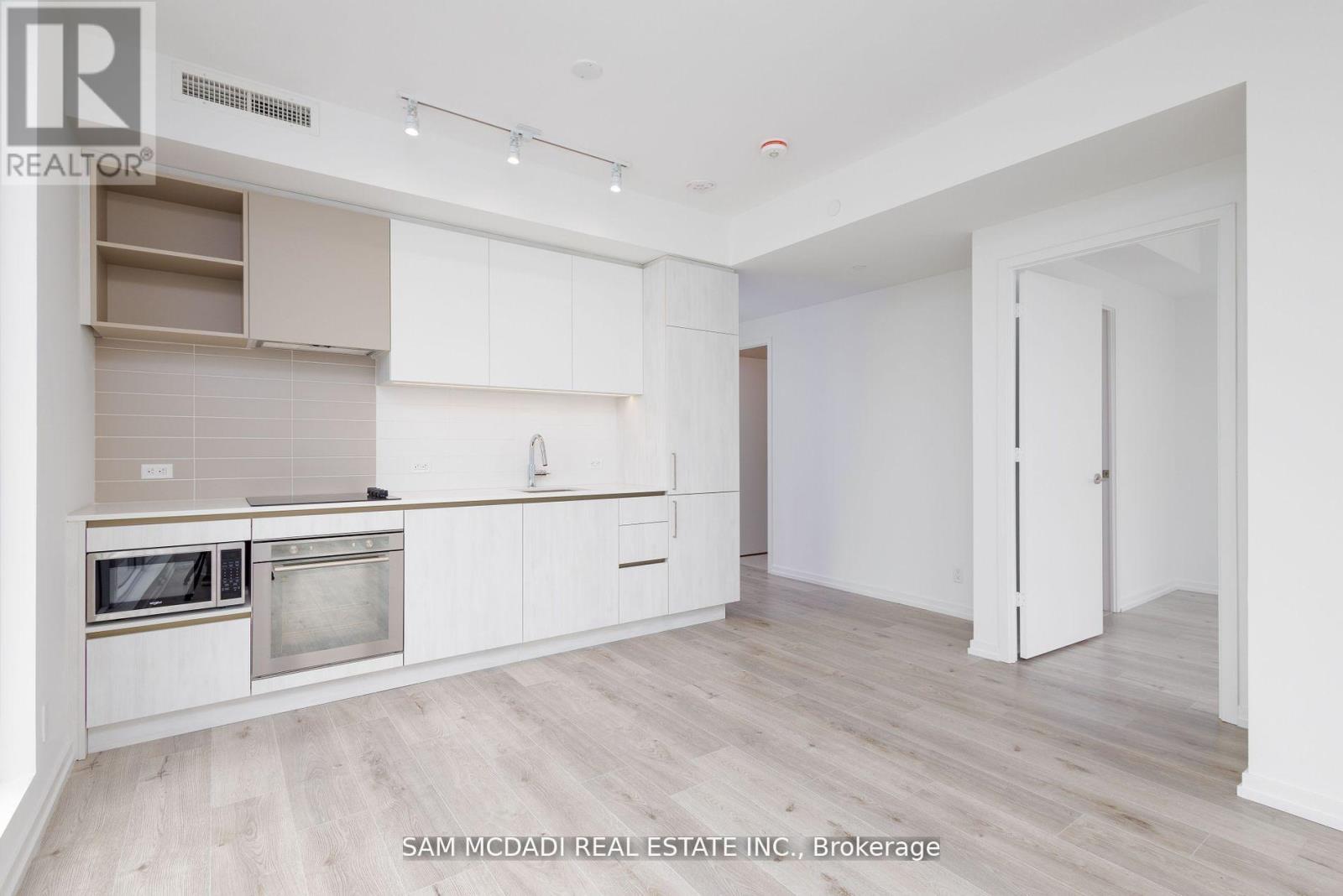 2810 - 1000 Portage Parkway, Vaughan, Ontario  L4K 0L1 - Photo 5 - N12874980