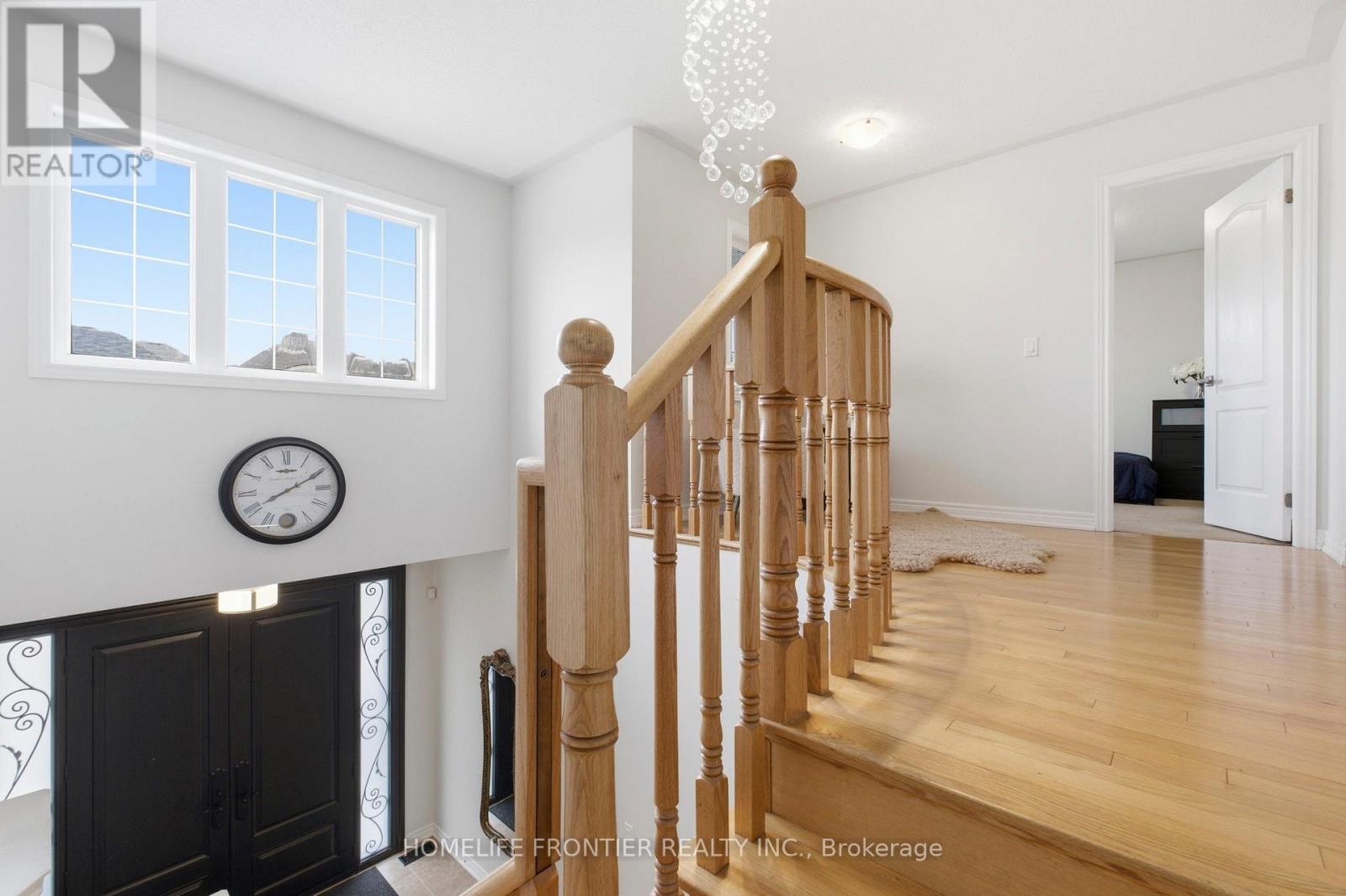 475 Kwapis Boulevard, Newmarket, Ontario  L3X 3K5 - Photo 18 - N12875088