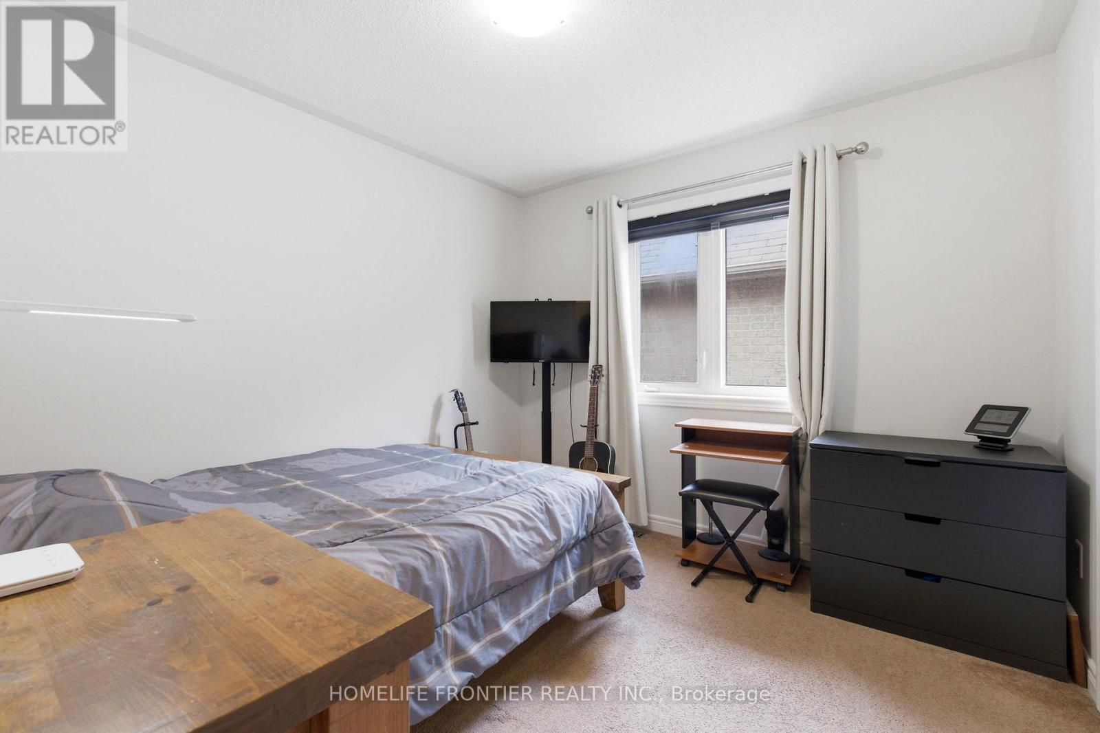 475 Kwapis Boulevard, Newmarket, Ontario  L3X 3K5 - Photo 24 - N12875088