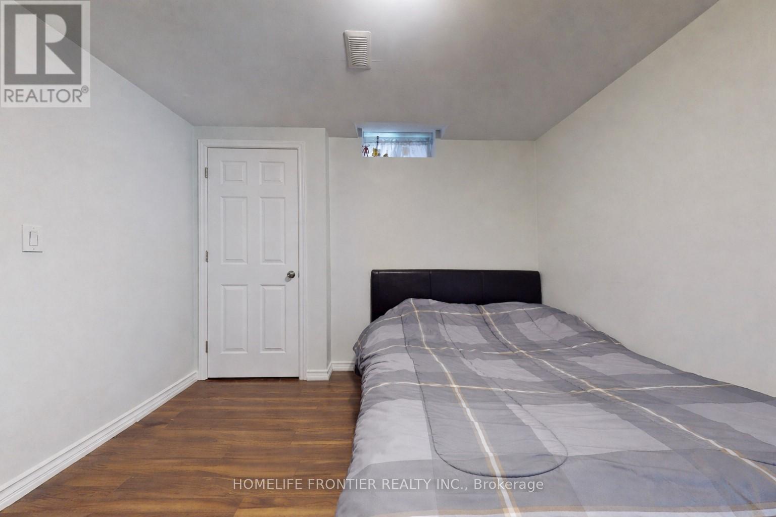 475 Kwapis Boulevard, Newmarket, Ontario  L3X 3K5 - Photo 41 - N12875088