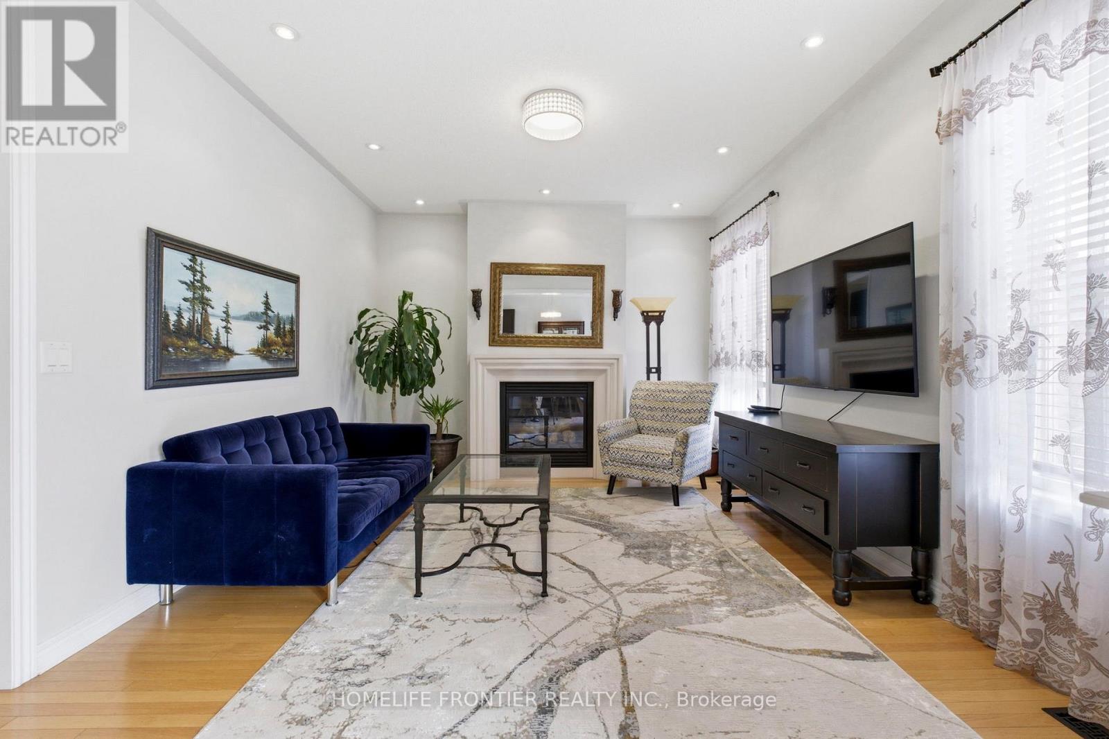 475 Kwapis Boulevard, Newmarket, Ontario  L3X 3K5 - Photo 8 - N12875088