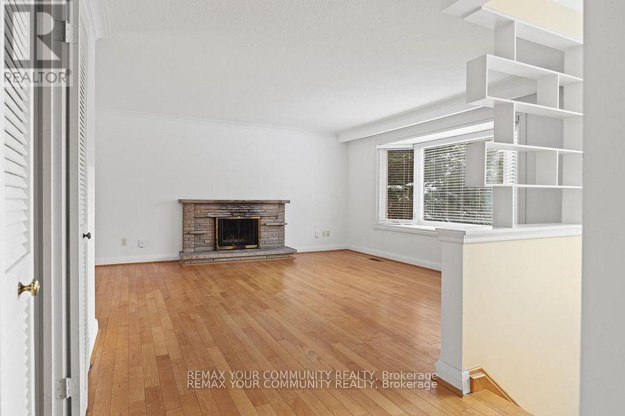 Main - 16 Orlon Crescent, Richmond Hill (South Richvale), Ontario  L4C 6S5 - Photo 8 - N12875090