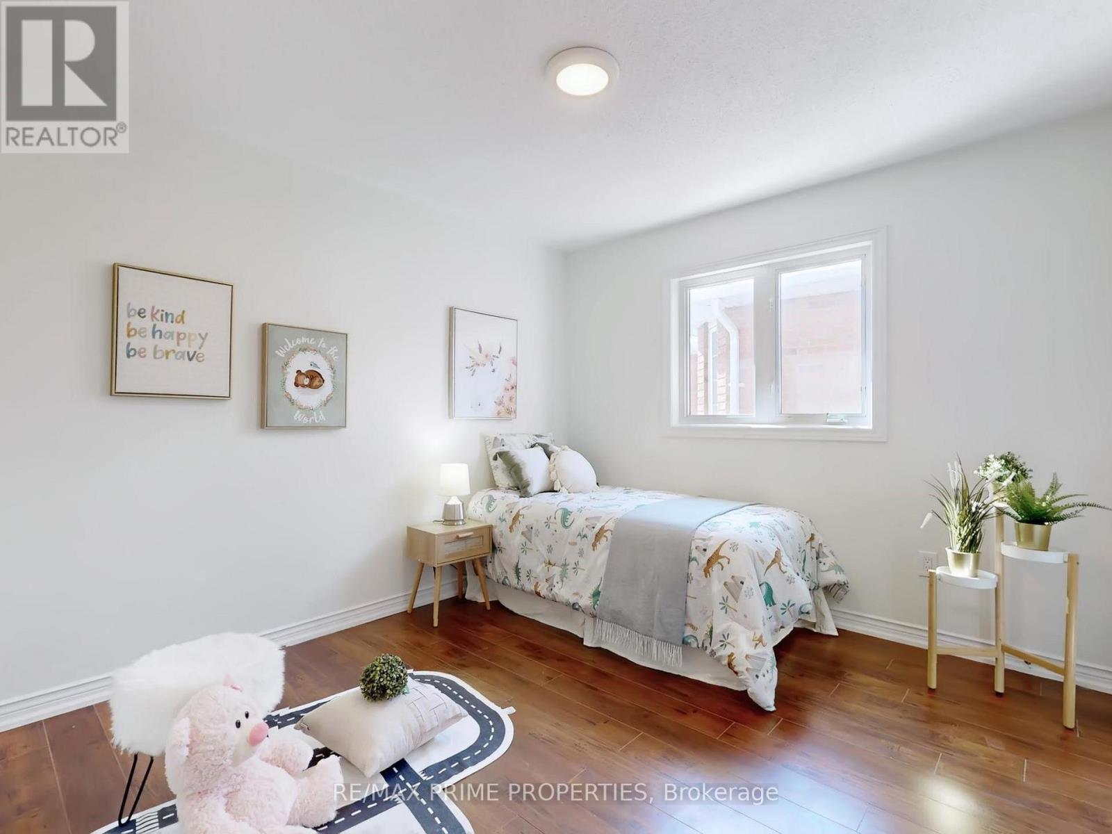 22 Waymount Avenue, Richmond Hill (Westbrook), Ontario  L4S 2G5 - Photo 17 - N12875142