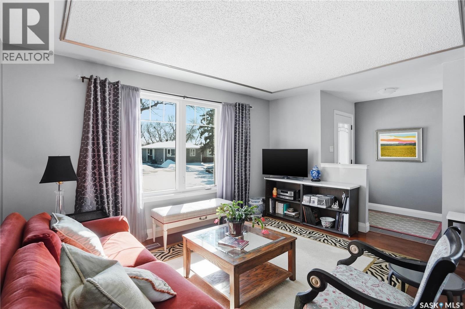 231 Magee Crescent, Regina, Saskatchewan  S4R 6K6 - Photo 6 - SK030249