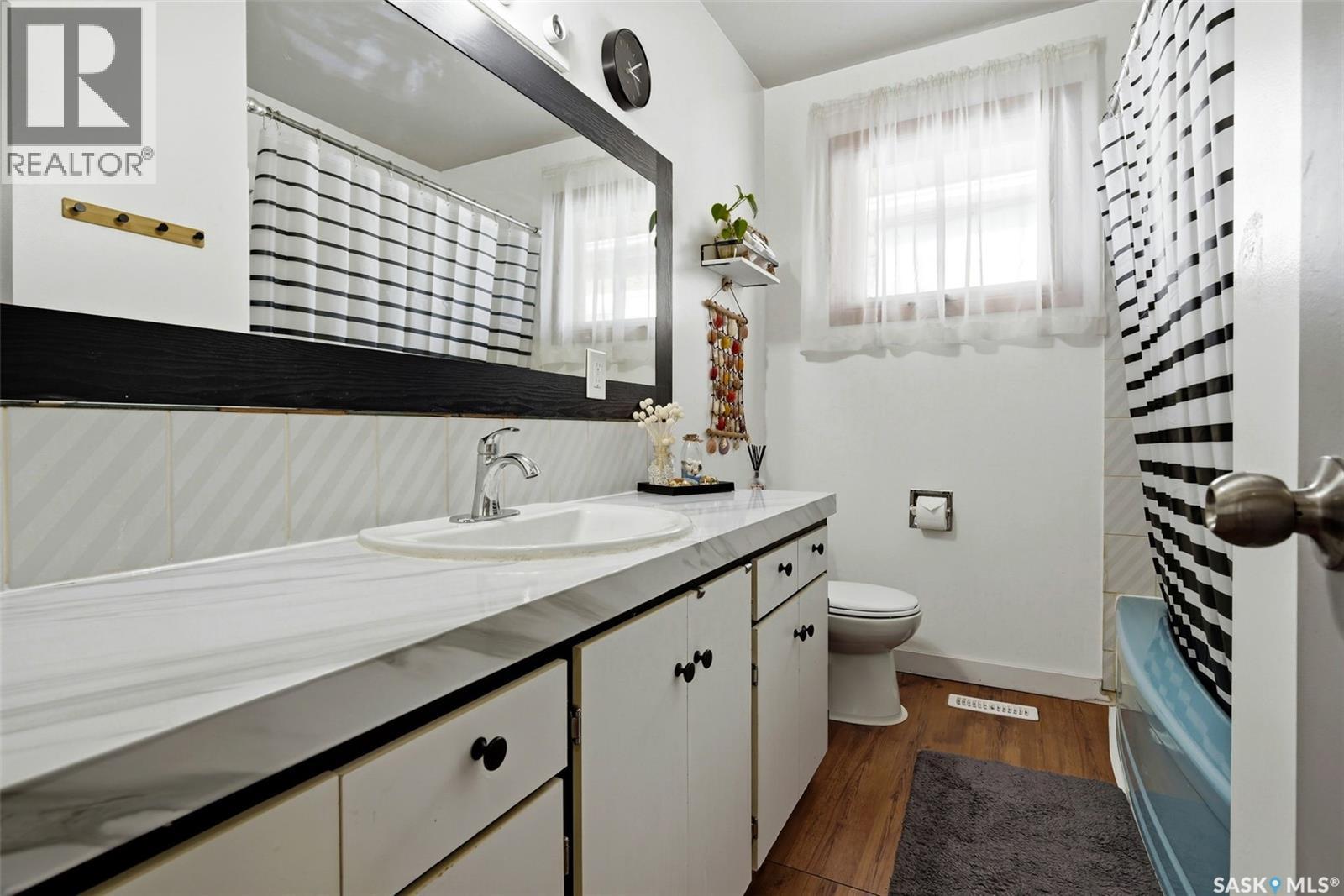 1022 Broder Street, Regina, Saskatchewan  S4N 3P7 - Photo 16 - SK030221