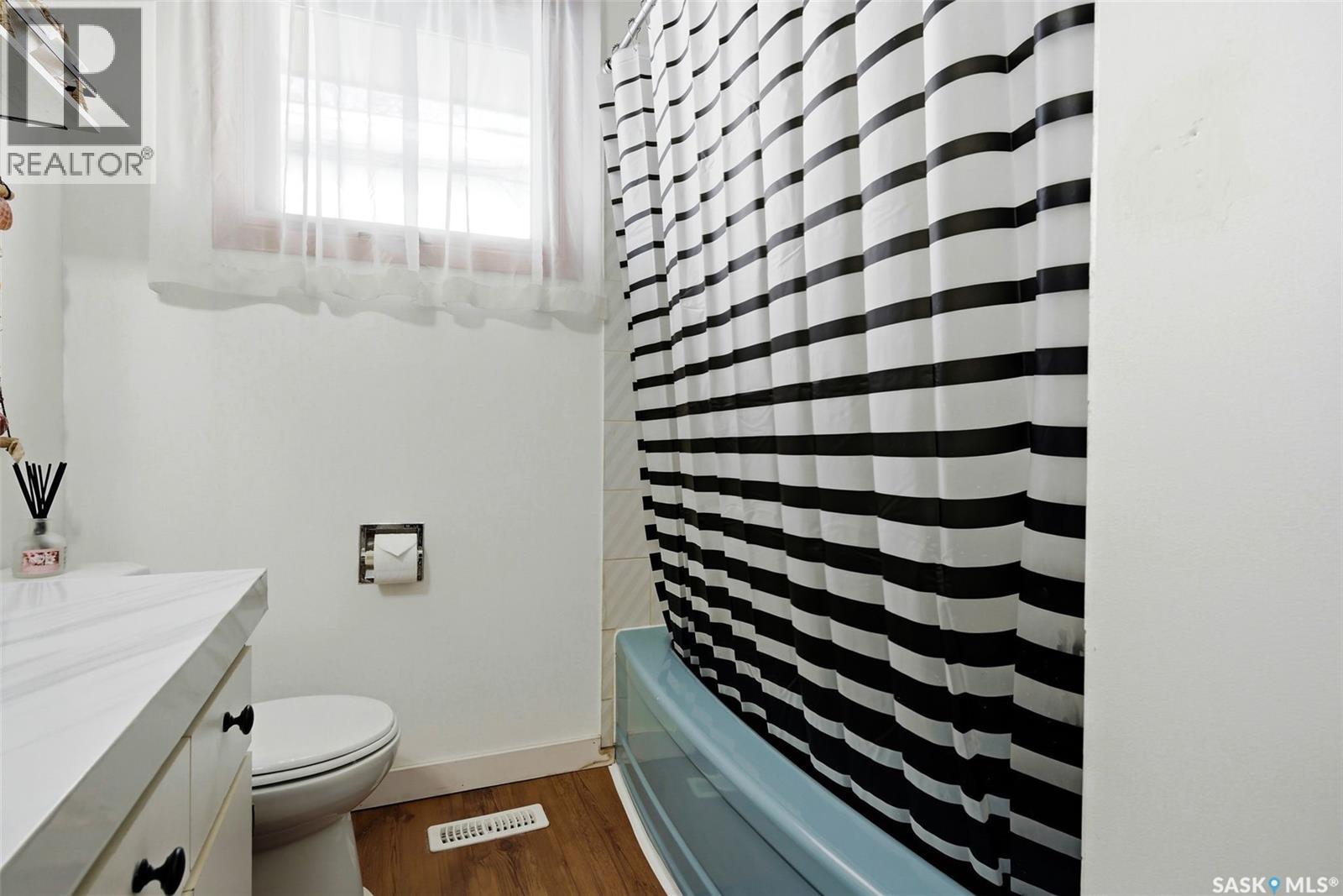 1022 Broder Street, Regina, Saskatchewan  S4N 3P7 - Photo 17 - SK030221