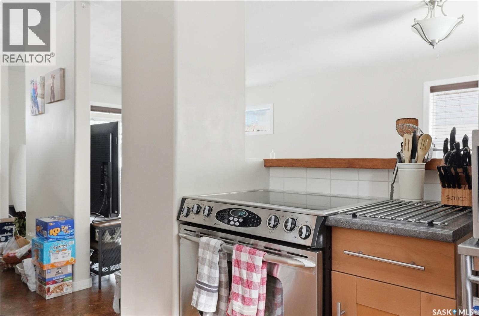 514 4th Street E, Saskatoon, Saskatchewan  S7H 1J7 - Photo 16 - SK030213