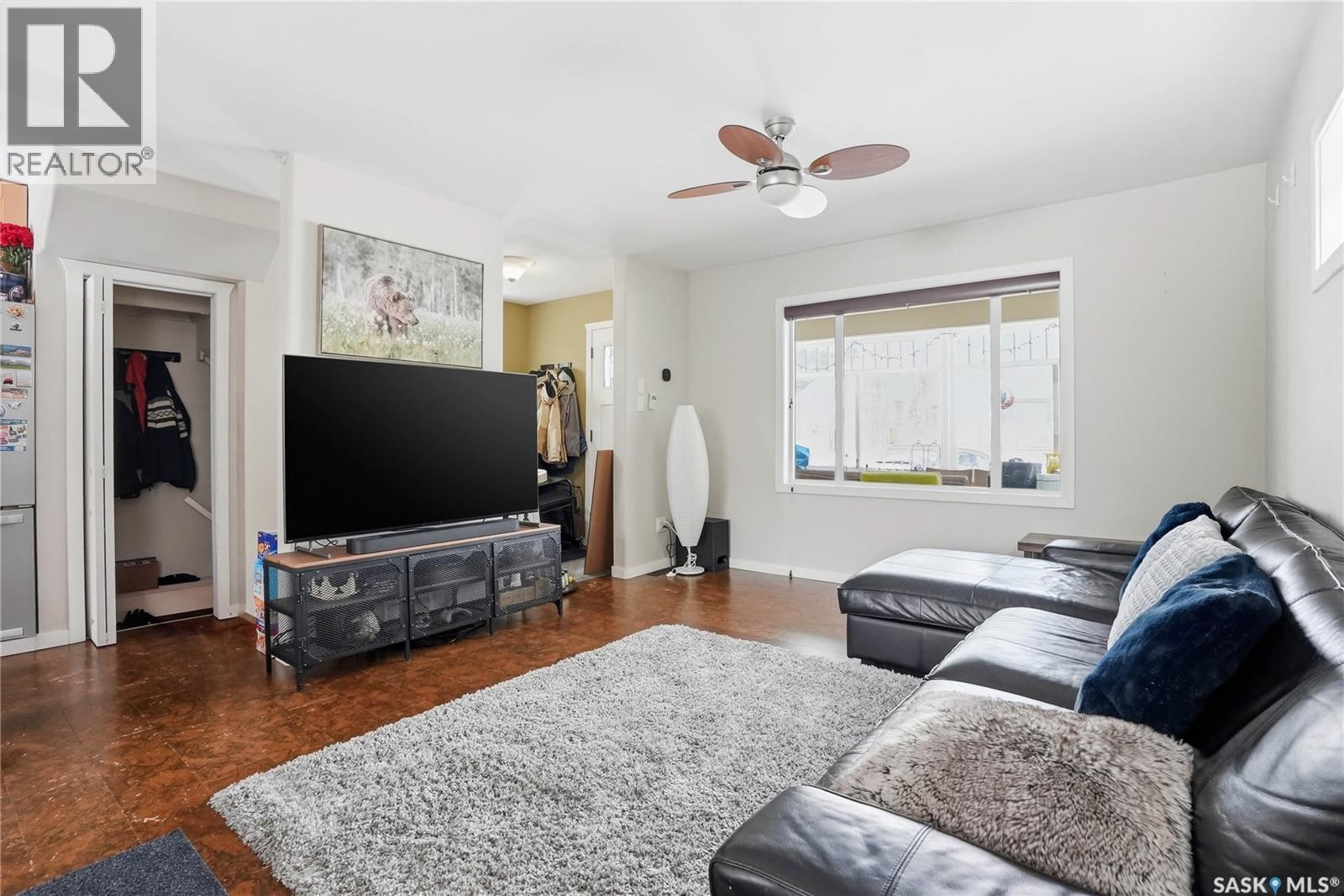 514 4th Street E, Saskatoon, Saskatchewan  S7H 1J7 - Photo 4 - SK030213