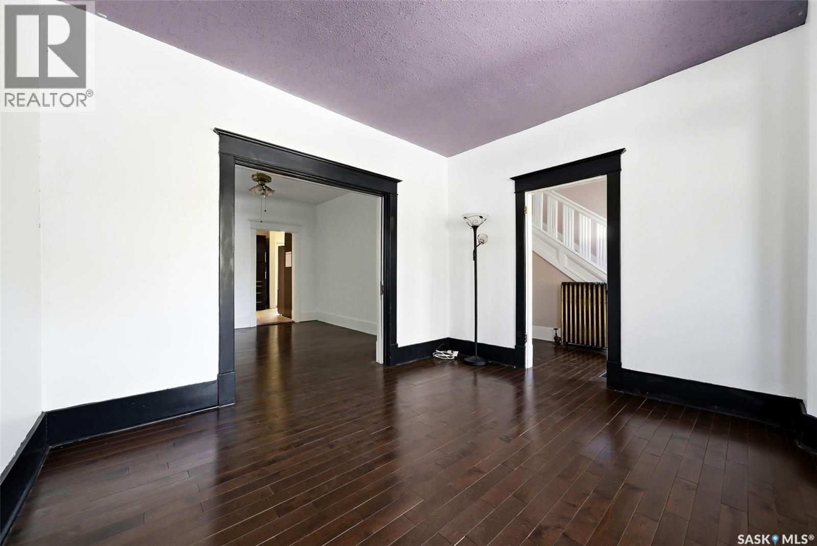 2026 Garnet Street, Regina, Saskatchewan  S4T 2Z6 - Photo 8 - SK030171