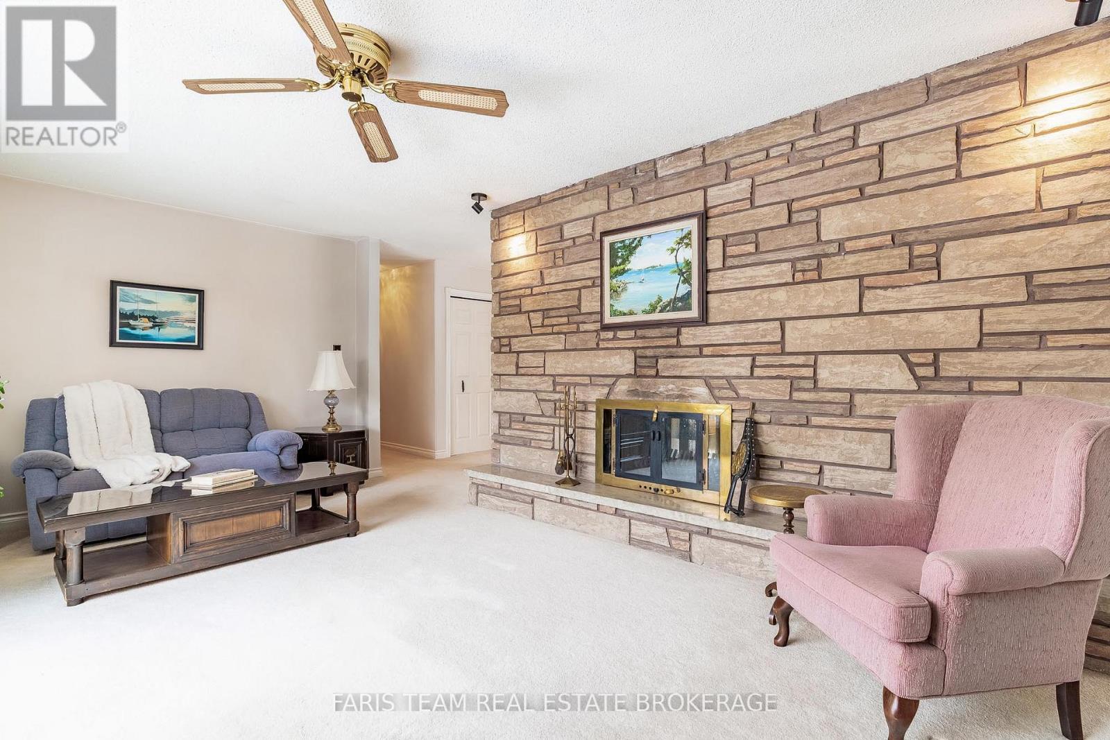 21 Pooles Road, Springwater (Midhurst), Ontario  L9X 0P5 - Photo 12 - S12874884