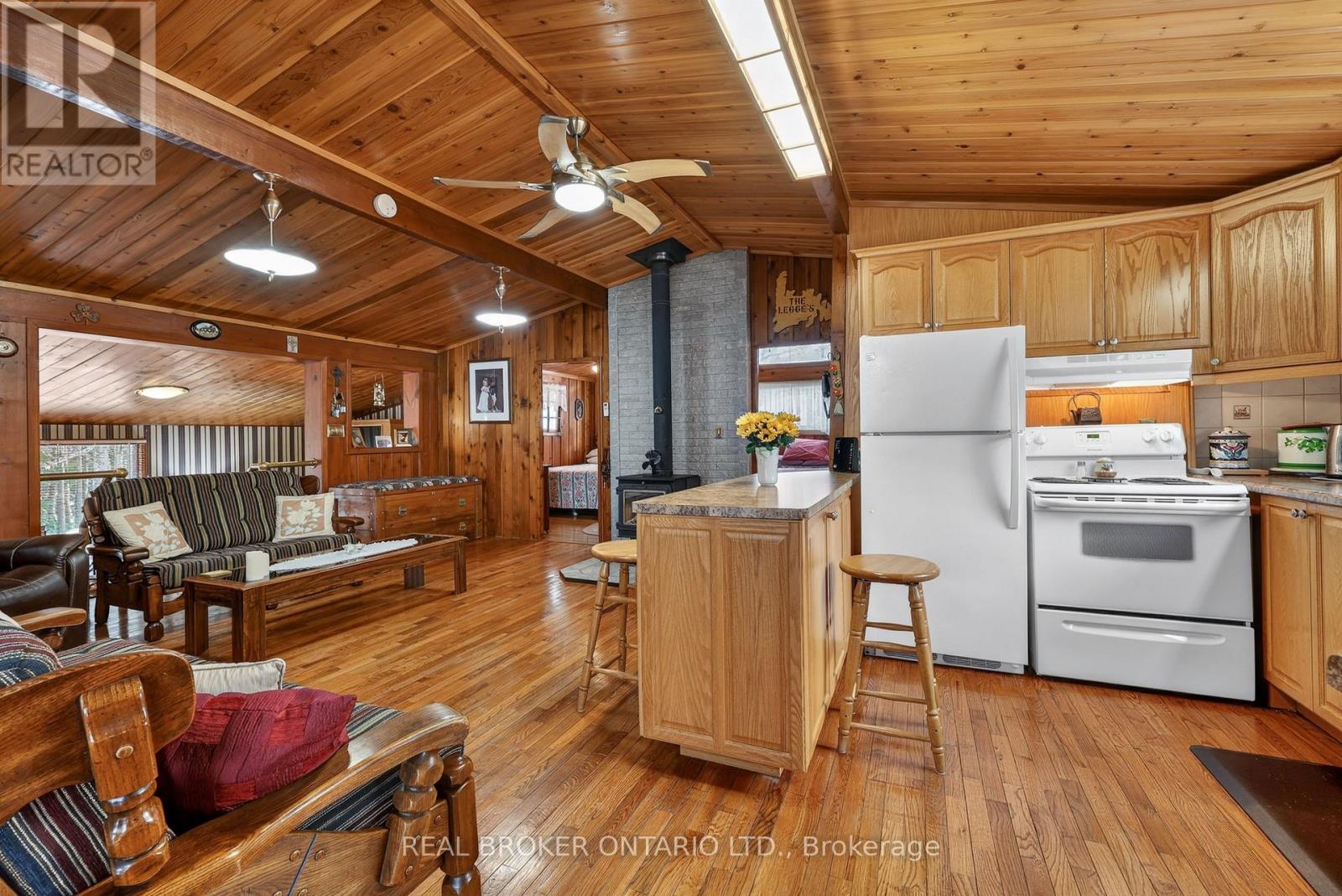 7862 Park Lane Crescent, Ramara, Ontario  L0K 2B0 - Photo 10 - S12874888