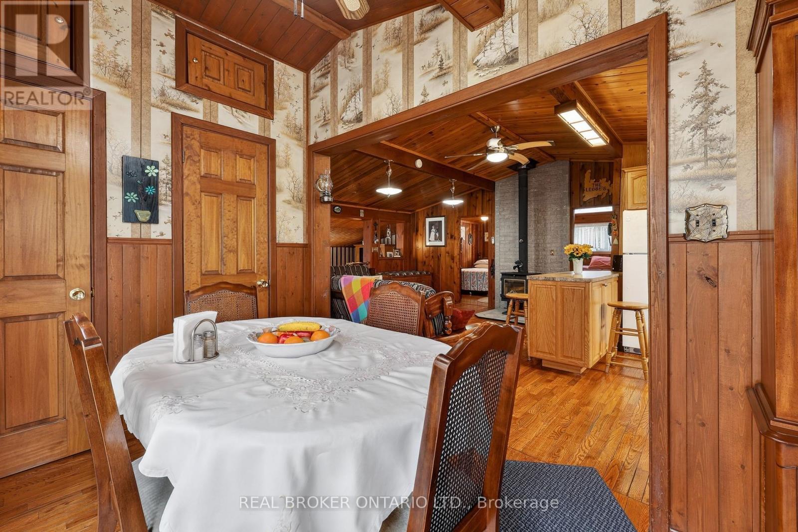 7862 Park Lane Crescent, Ramara, Ontario  L0K 2B0 - Photo 14 - S12874888