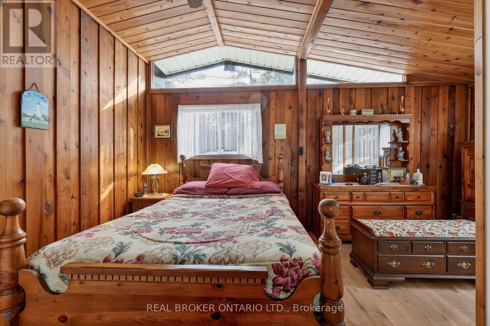 7862 Park Lane Crescent, Ramara, Ontario  L0K 2B0 - Photo 15 - S12874888