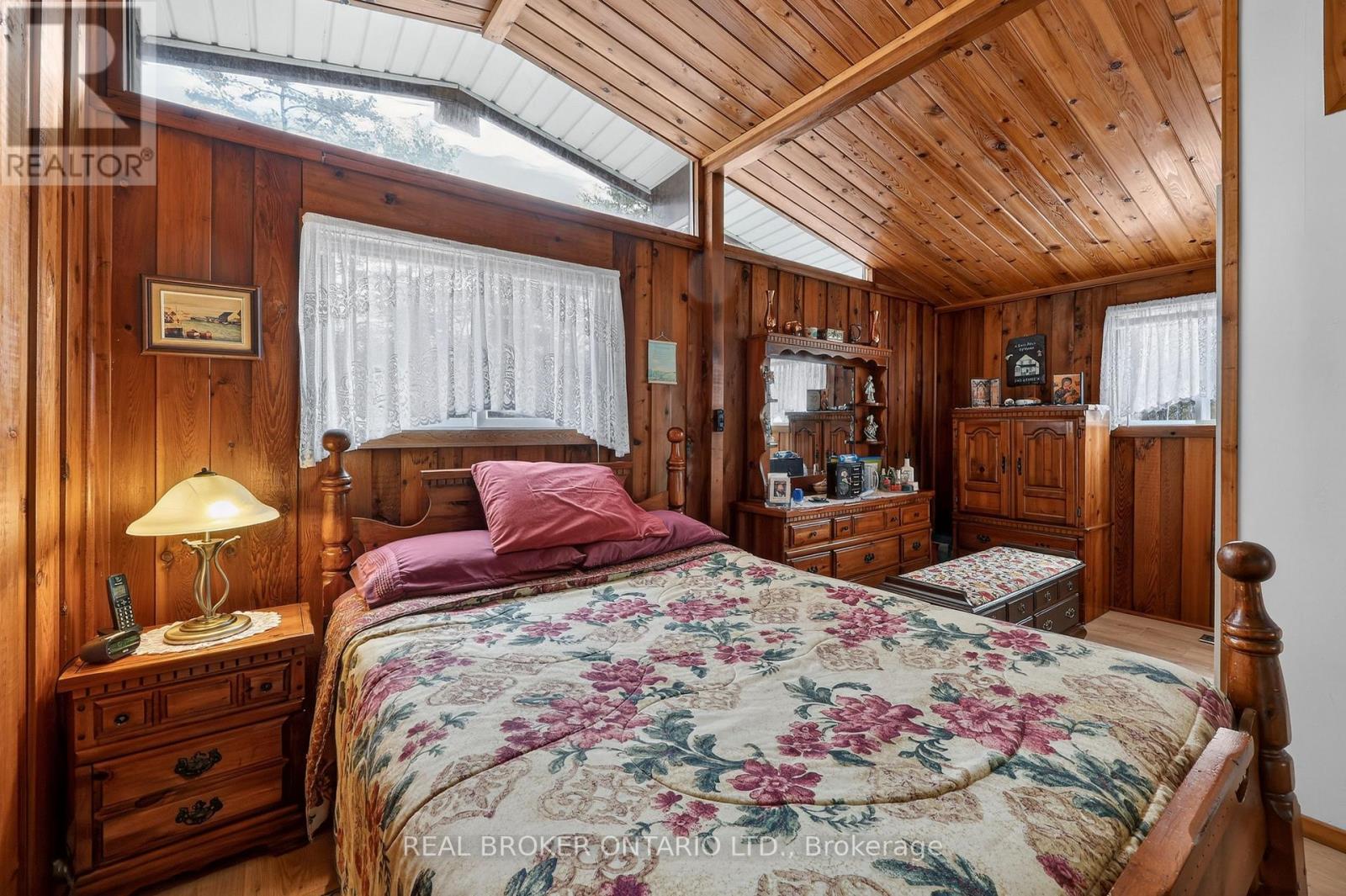 7862 Park Lane Crescent, Ramara, Ontario  L0K 2B0 - Photo 16 - S12874888