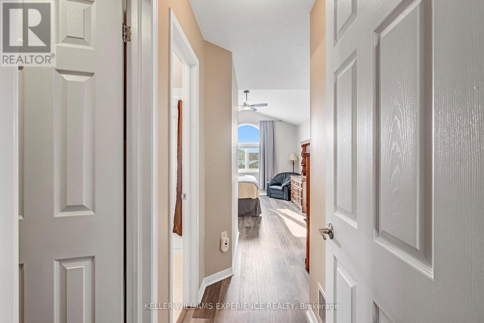 28 Coronation Parkway, Barrie (Innis-Shore), Ontario  L4M 7J8 - Photo 30 - S12875152