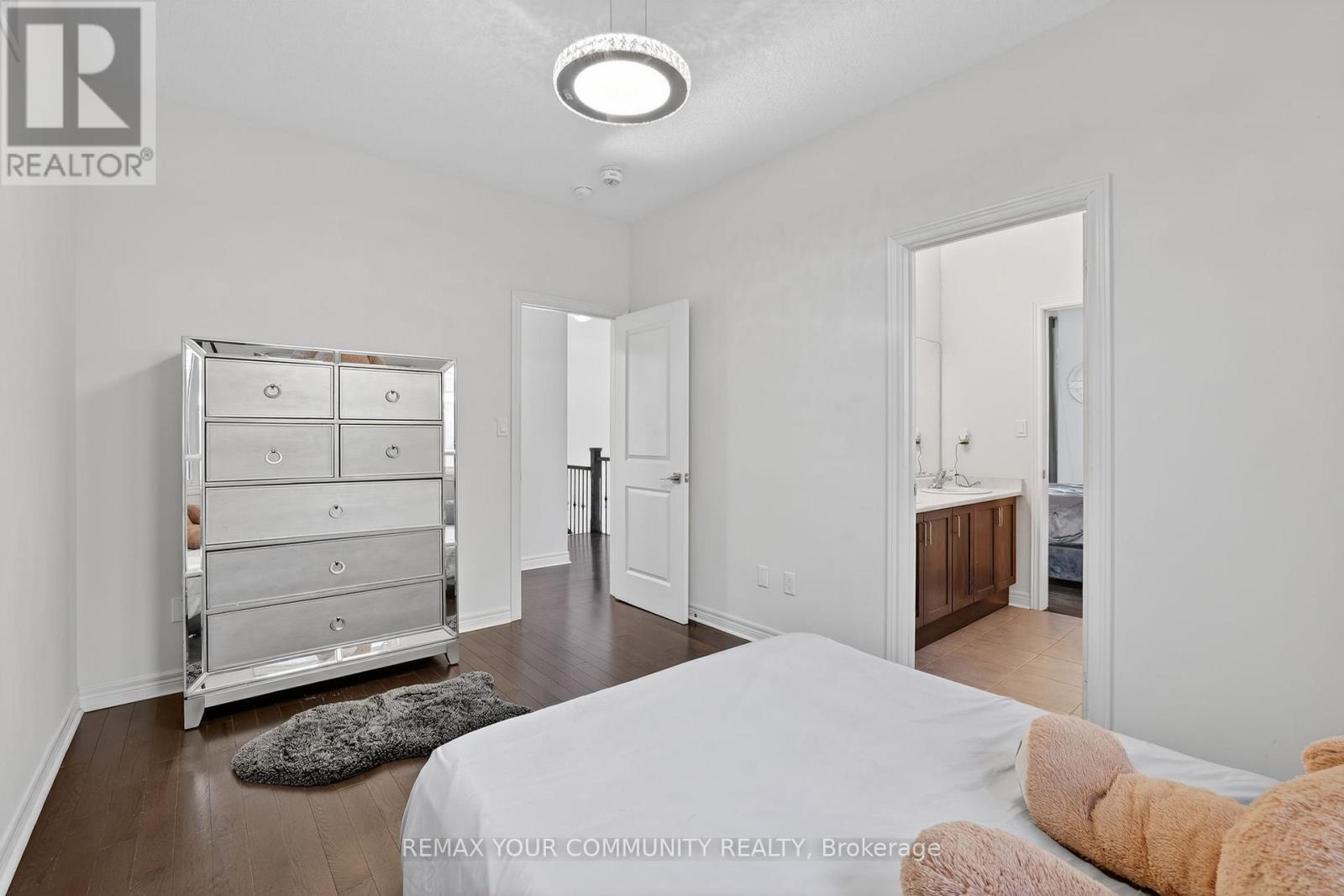 31 Tay Boulevard, Bradford West Gwillimbury, Ontario  L3Z 0W5 - Photo 21 - N12853588