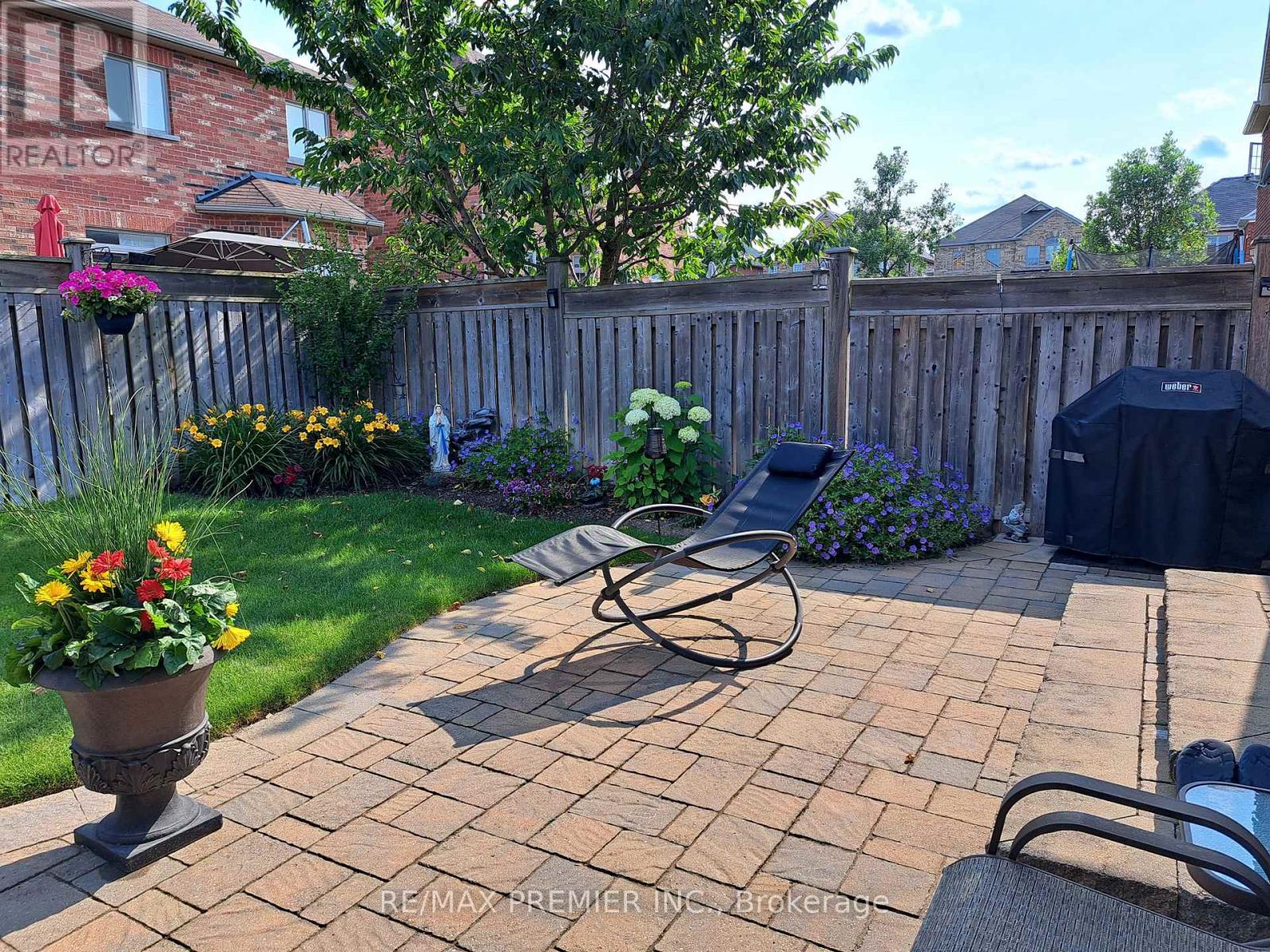 11 Eakins Drive E, Aurora, Ontario  L4G 0G7 - Photo 28 - N12863560