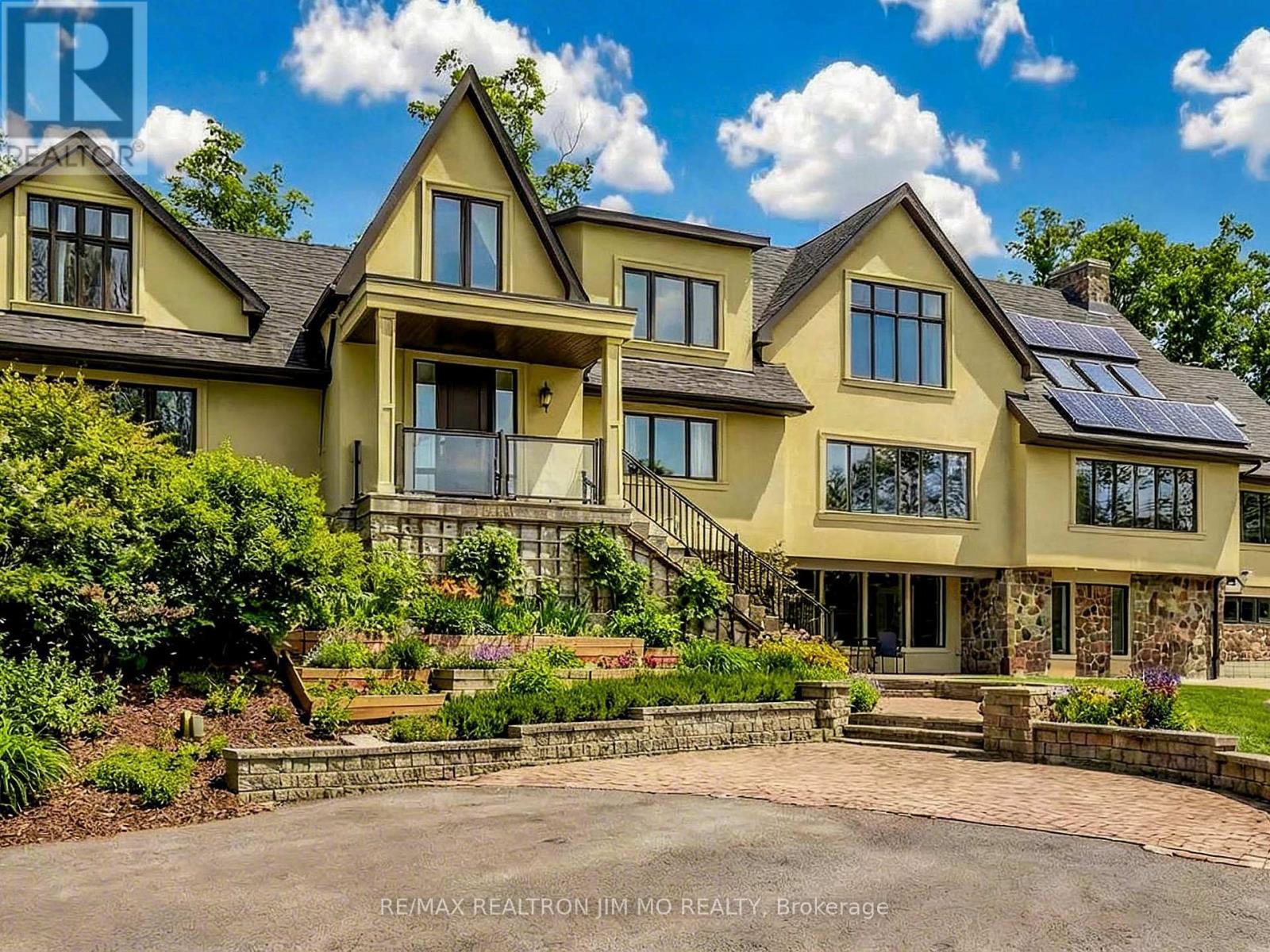 1785 Davis Drive W, King, Ontario  L3Y 4V9 - Photo 8 - N12869374