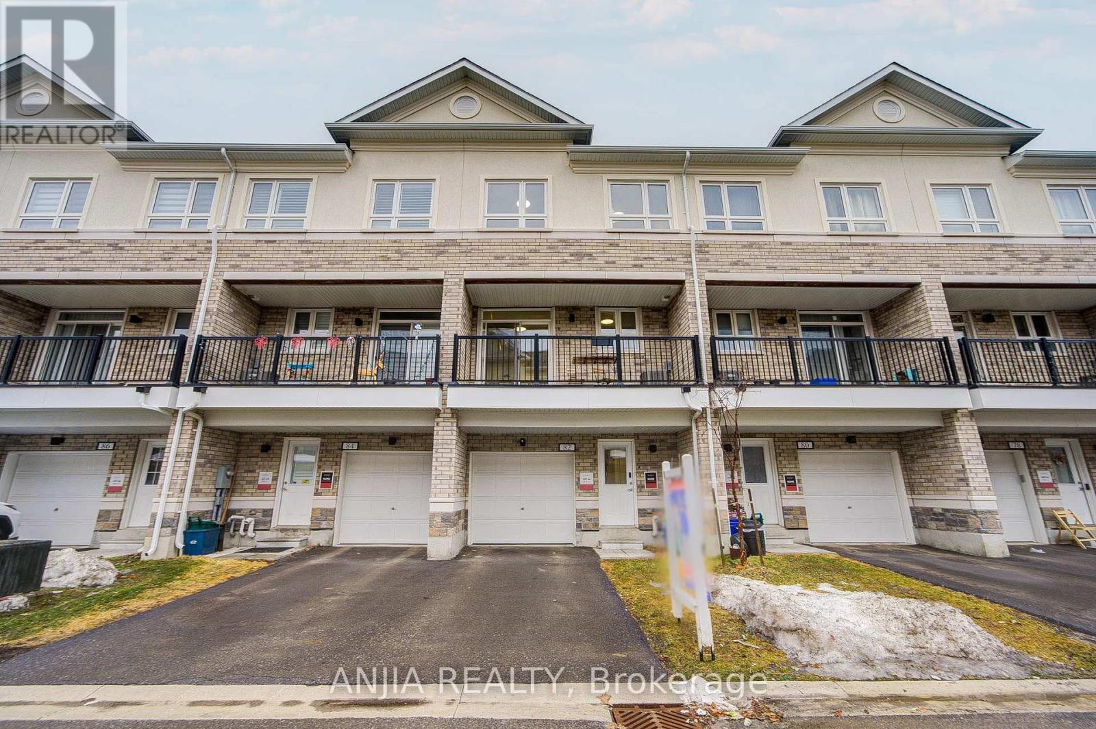 82 CHICAGO LANE, Markham, Ontario