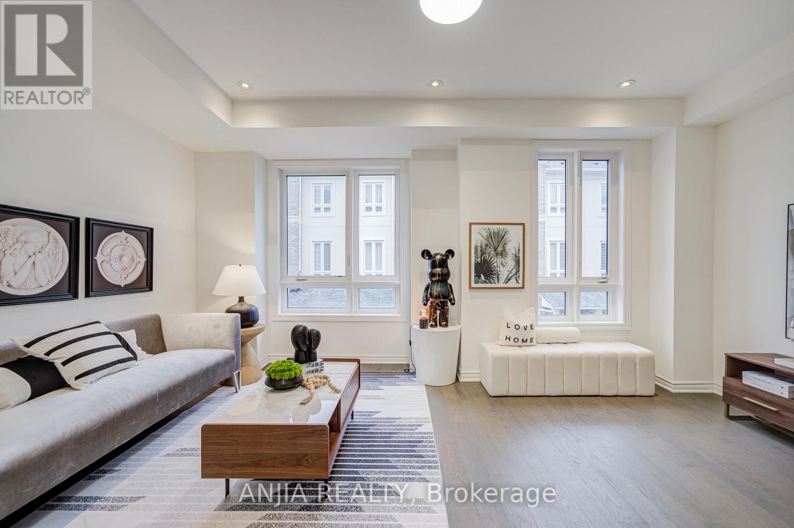 82 Chicago Lane, Markham, Ontario  L6E 2B9 - Photo 13 - N12870372