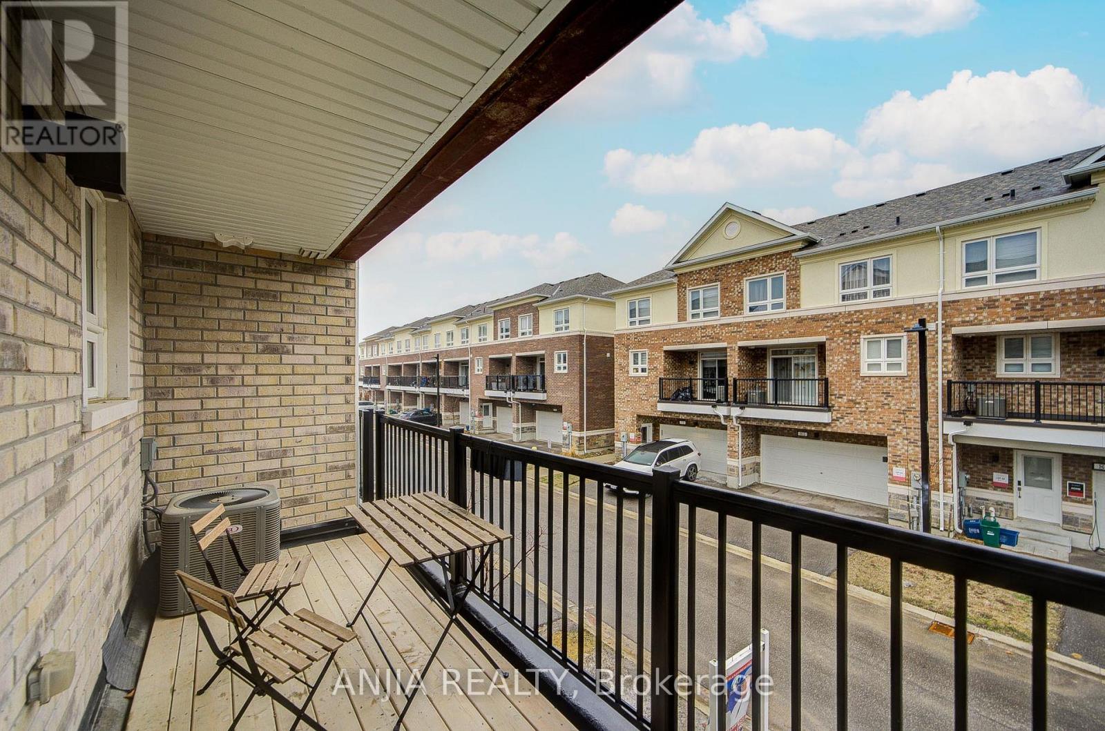 82 Chicago Lane, Markham, Ontario  L6E 2B9 - Photo 26 - N12870372