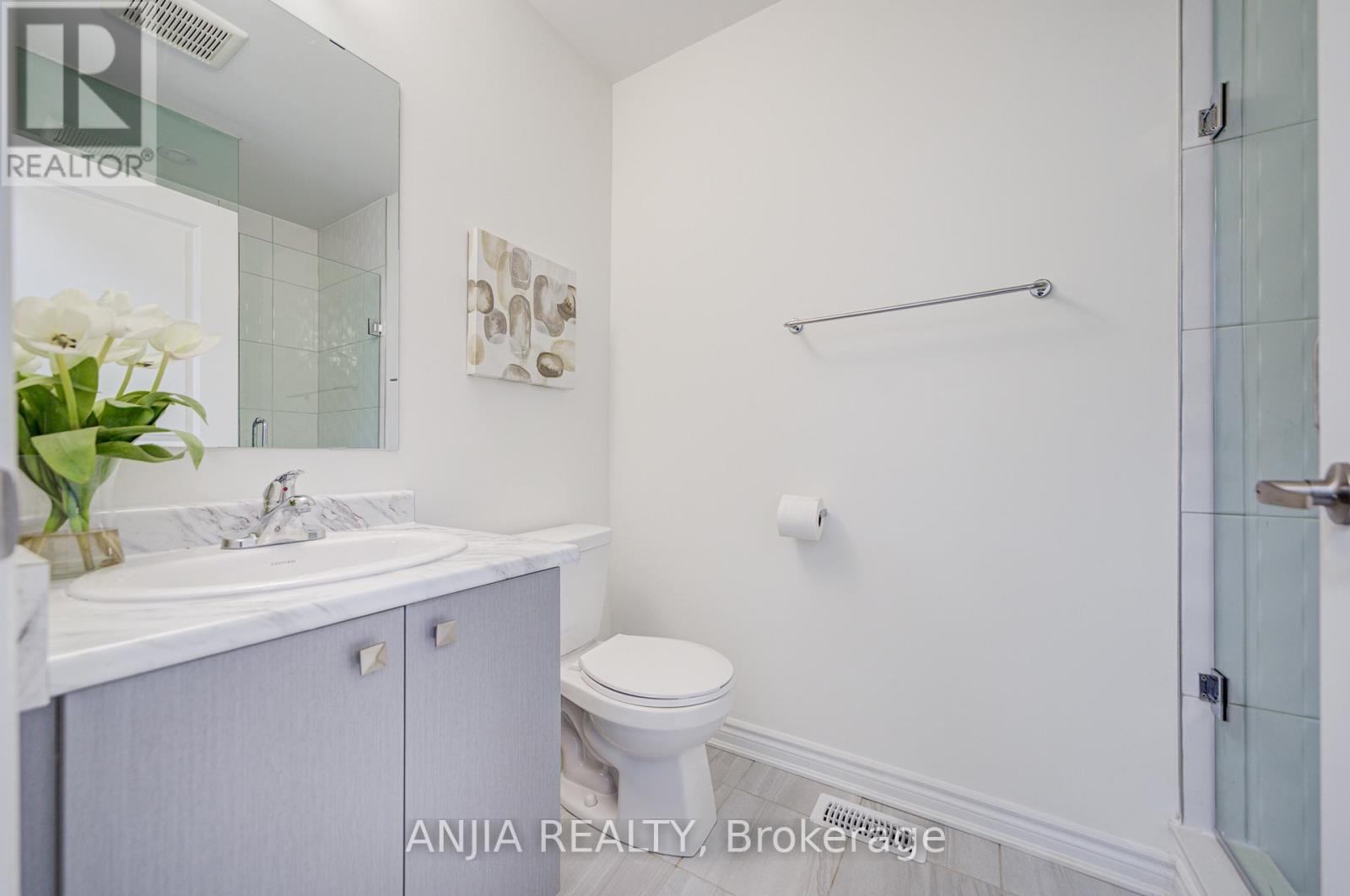 82 Chicago Lane, Markham, Ontario  L6E 2B9 - Photo 31 - N12870372