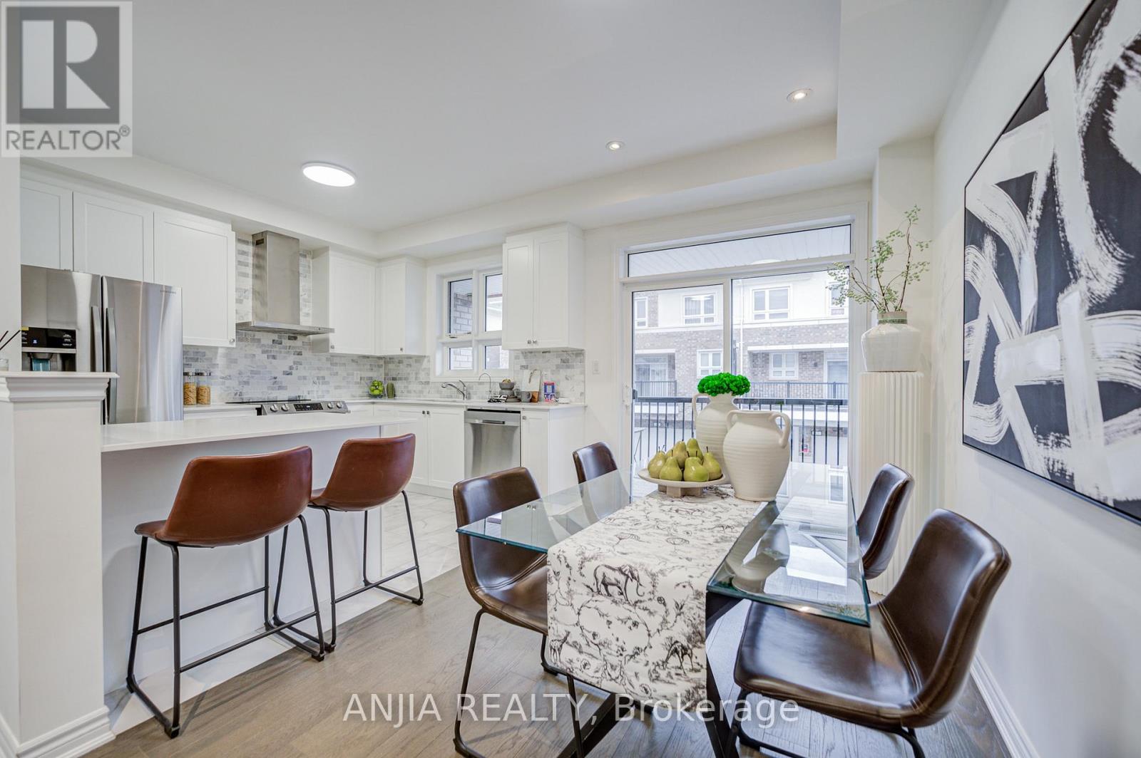 82 Chicago Lane, Markham, Ontario  L6E 2B9 - Photo 21 - N12870372