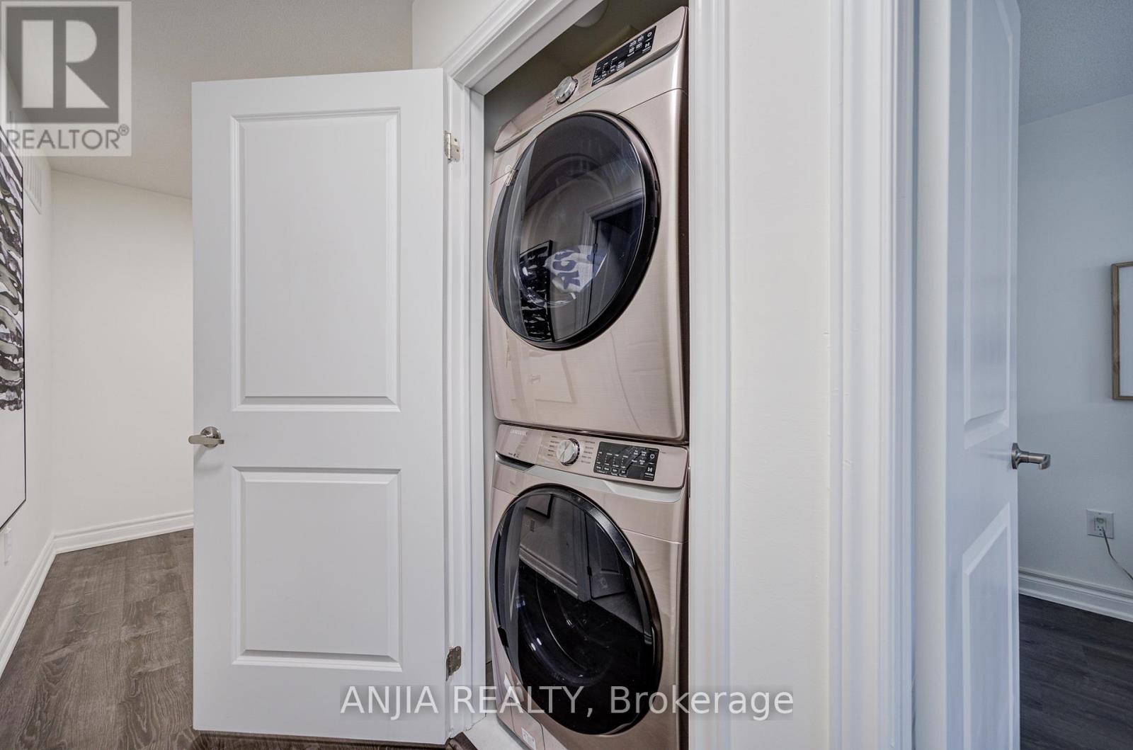 82 Chicago Lane, Markham, Ontario  L6E 2B9 - Photo 38 - N12870372