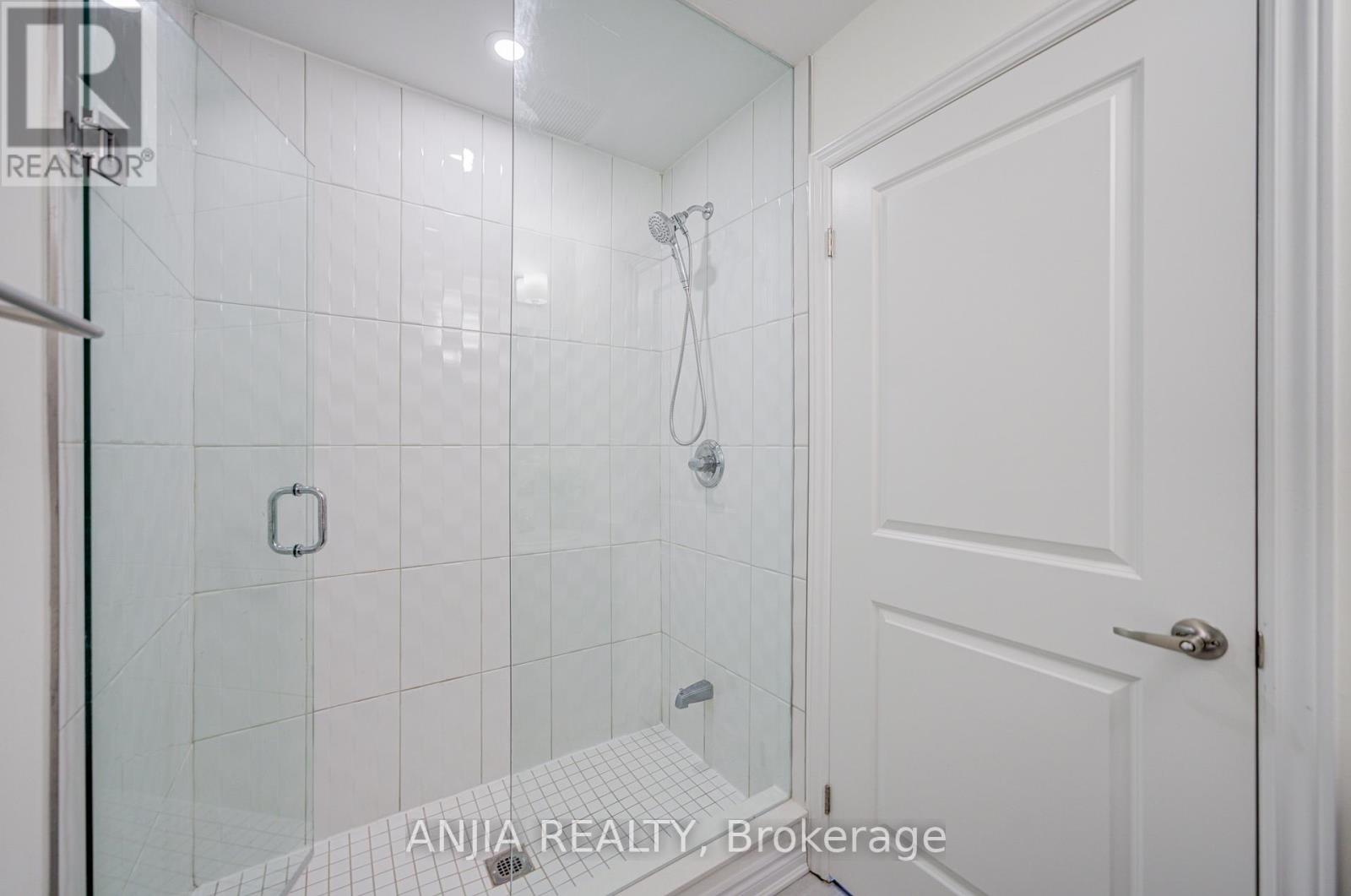 82 Chicago Lane, Markham, Ontario  L6E 2B9 - Photo 32 - N12870372