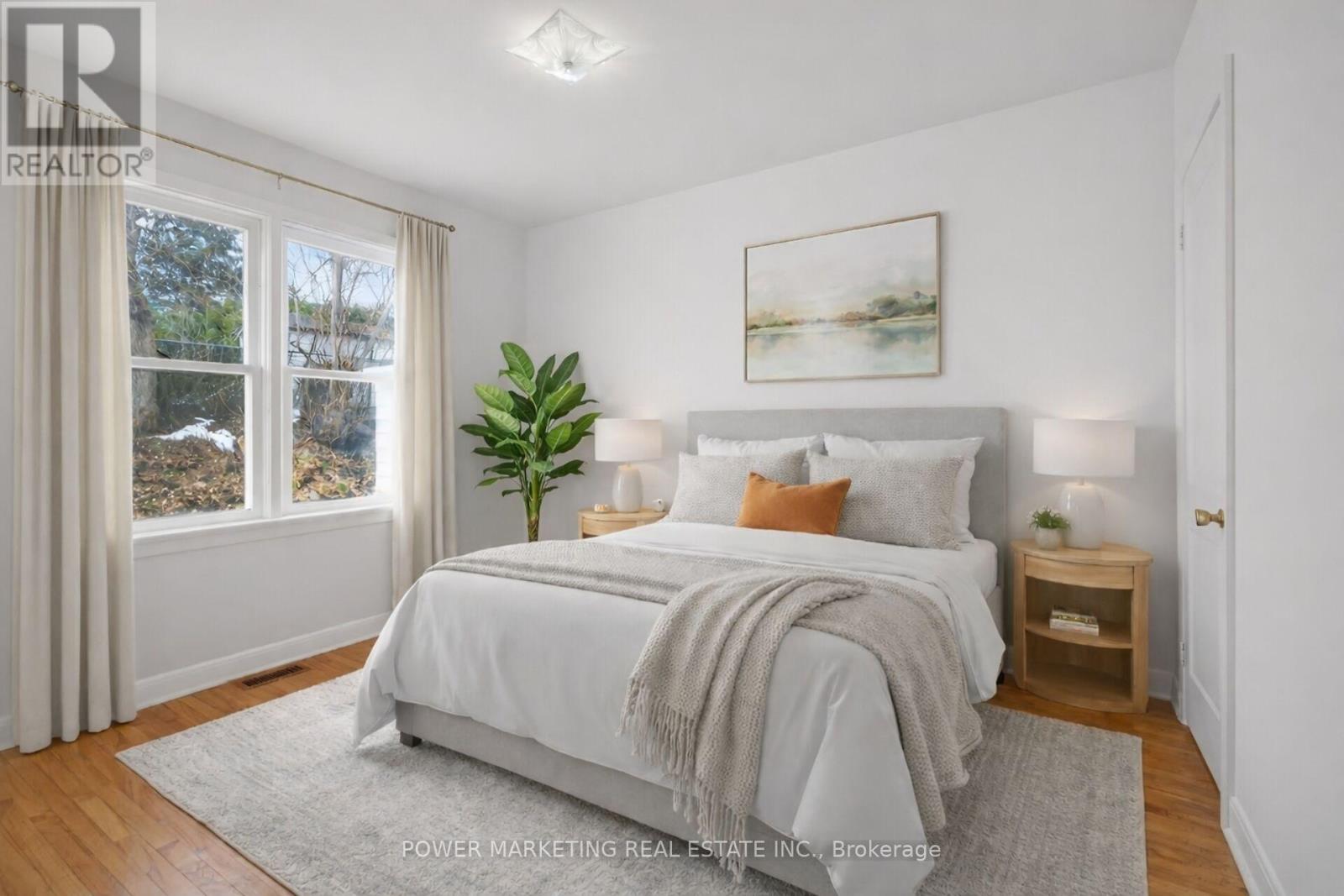 944 Eve Street, Ottawa, Ontario  K1K 3R4 - Photo 8 - X12871240