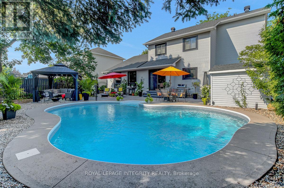 4 Heritage Grove Crescent, Ottawa, Ontario  K2S 1R2 - Photo 43 - X12873560