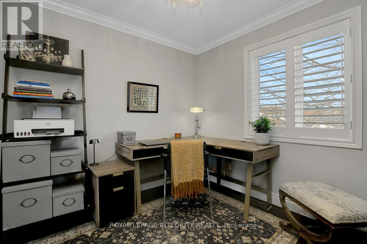 4 Heritage Grove Crescent, Ottawa, Ontario  K2S 1R2 - Photo 34 - X12873560