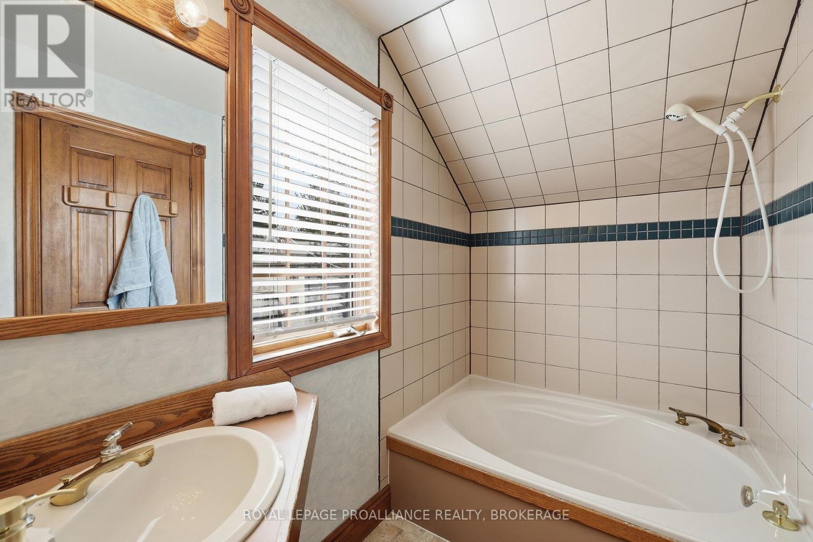 Lorem Ipsum Do, Kingston, Ontario  K7L  - Photo 26 - DEMO29461582