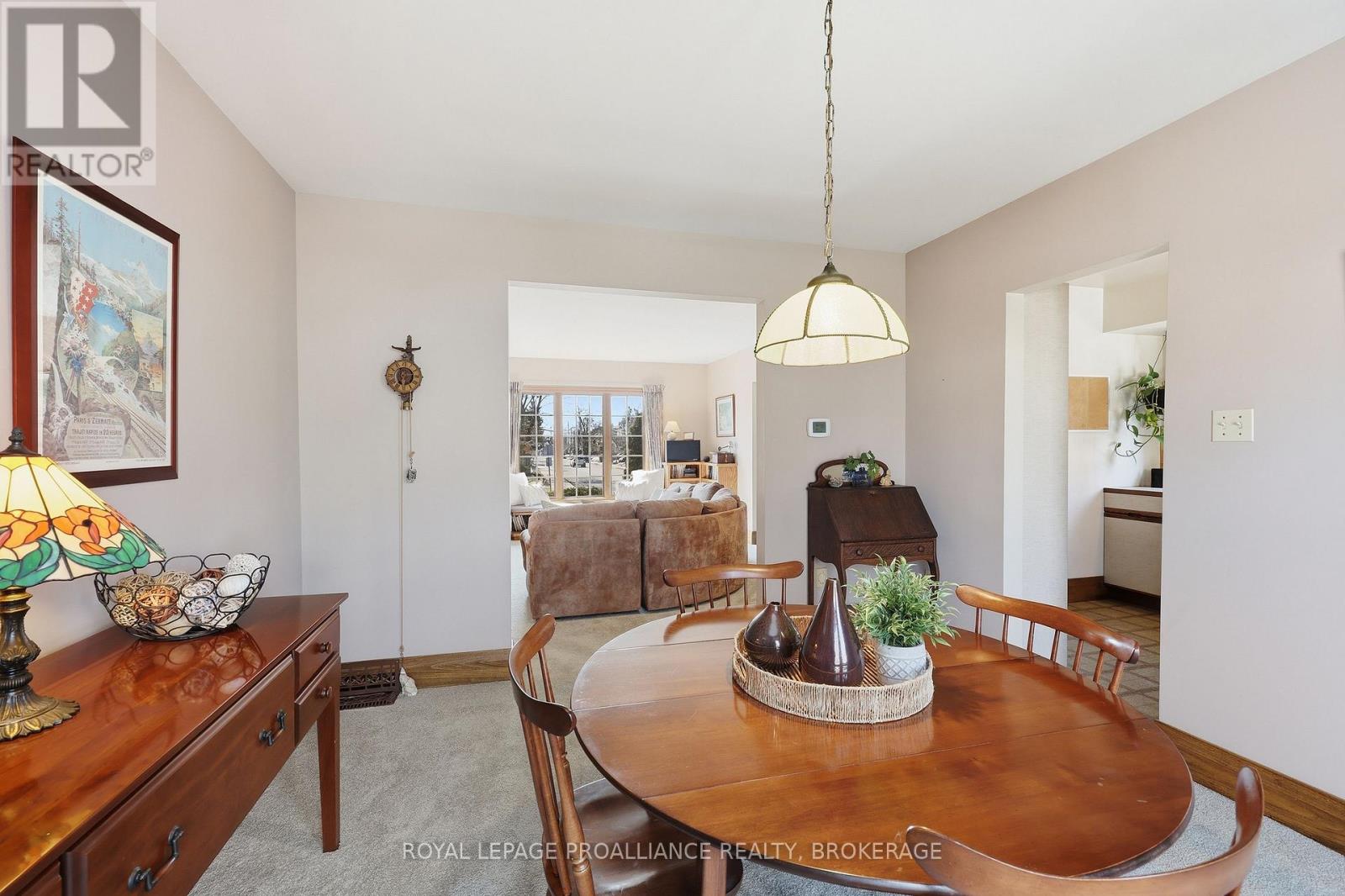 Lorem Ipsum Do, Kingston, Ontario  K7L  - Photo 9 - DEMO29461582