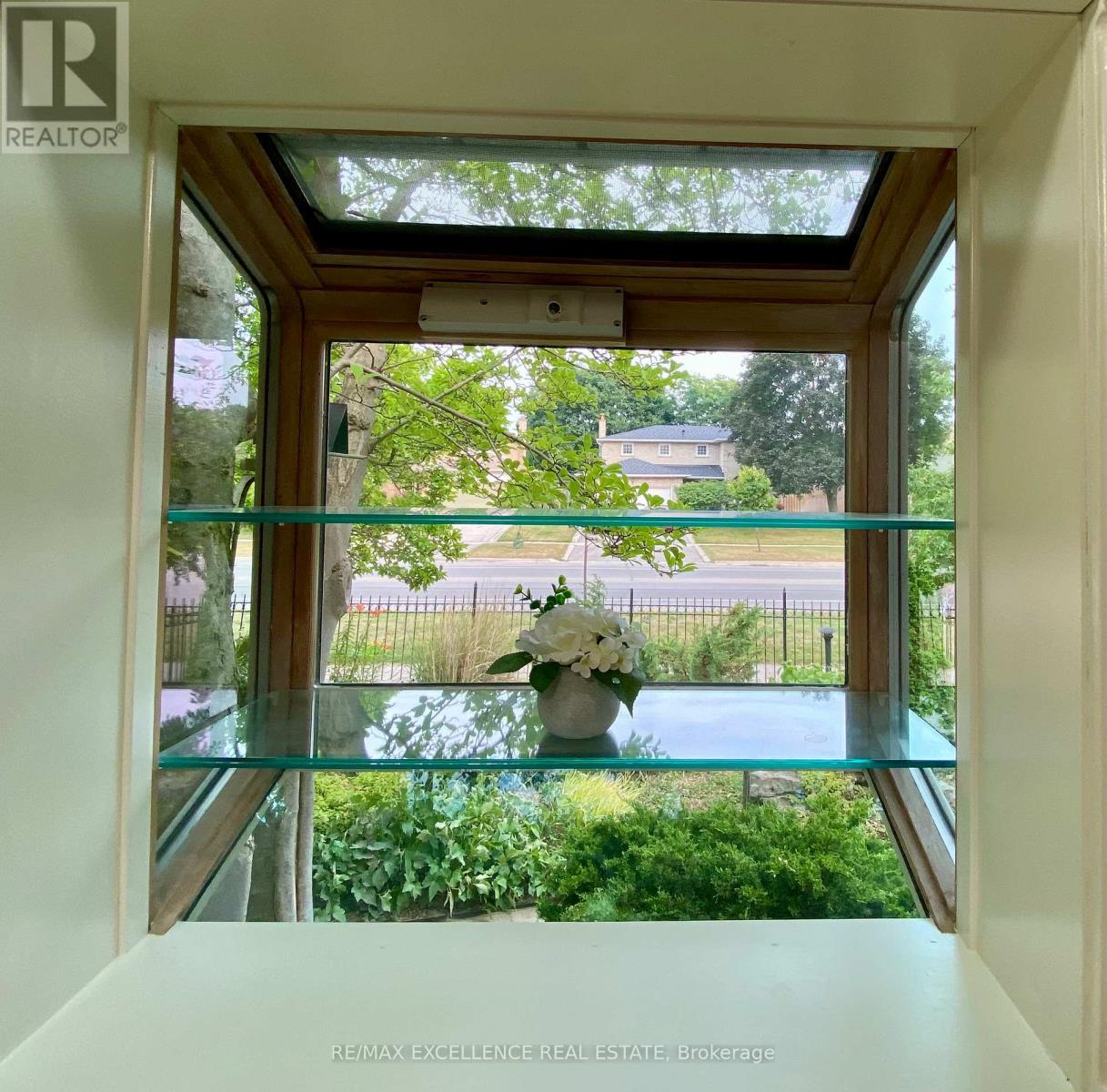 485 Gowland Crescent, Milton, Ontario  L9T 4G6 - Photo 17 - W12874906