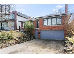193 RATHBURN ROAD, Toronto, Ontario