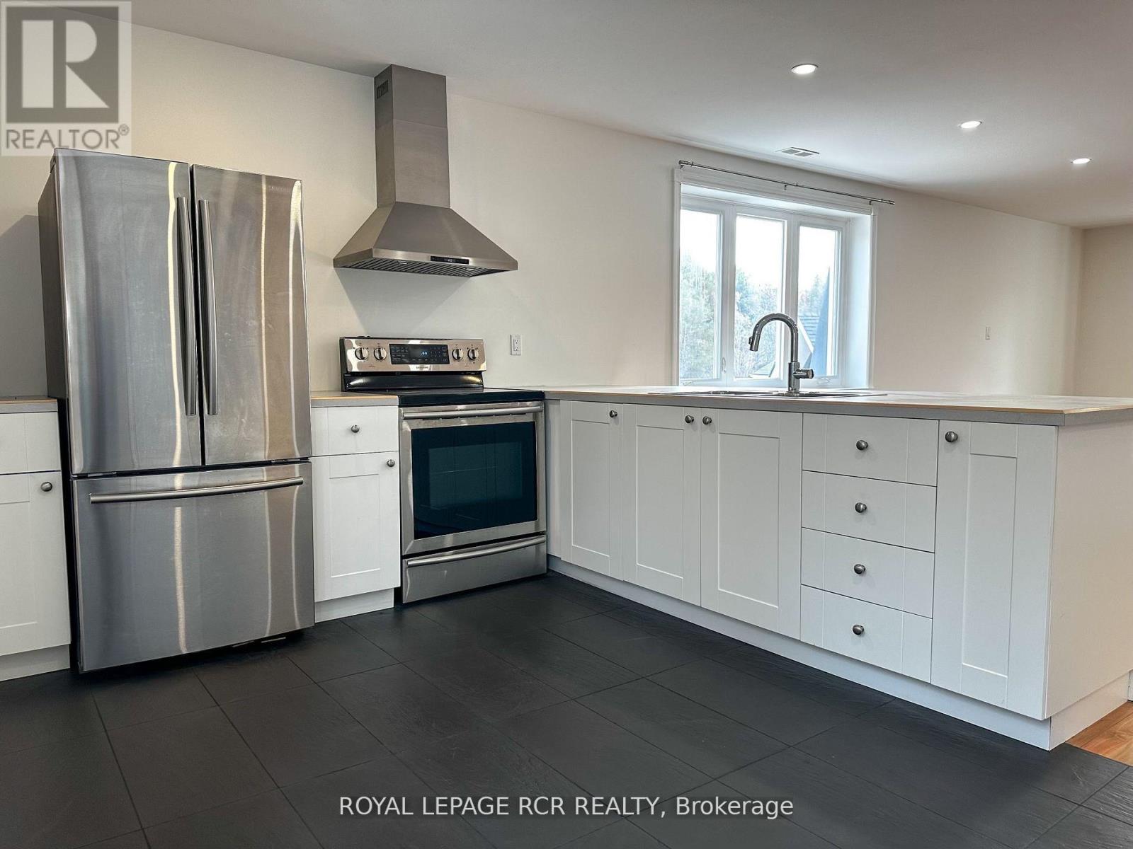 16246 The Gore Road, Caledon, Ontario  L7C 3E6 - Photo 4 - W12875166