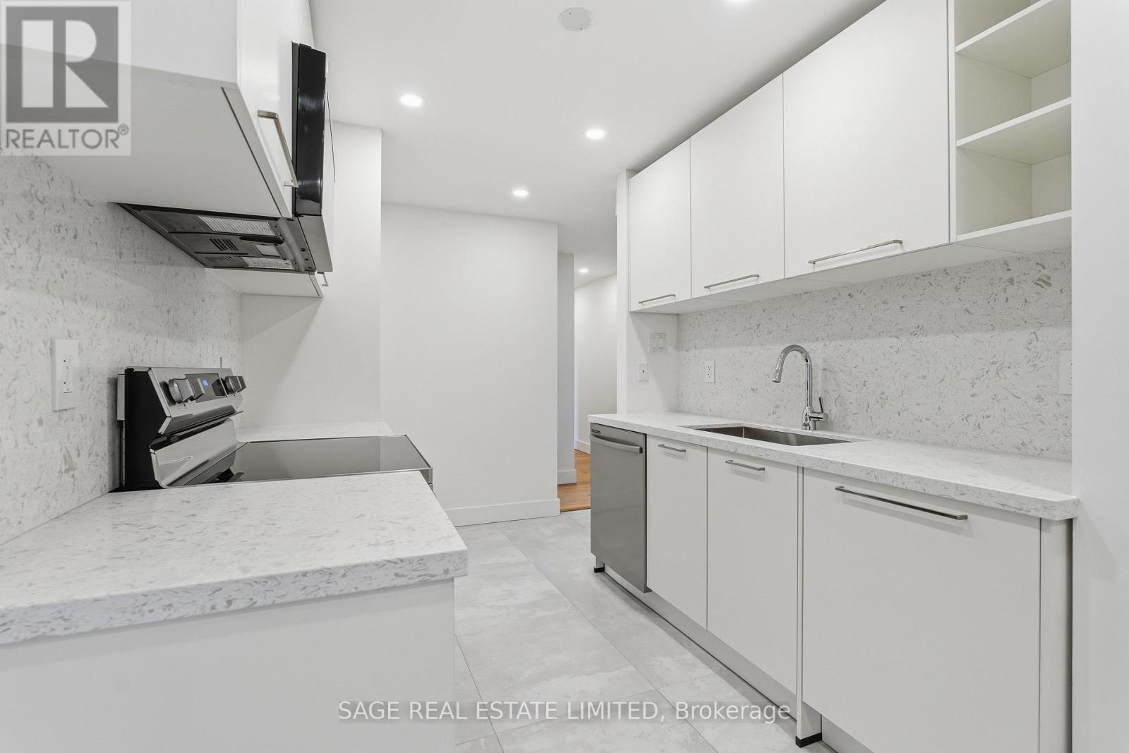 707 - 1515 Lakeshore Road E, Mississauga, Ontario  L5E 3E3 - Photo 11 - W12800210