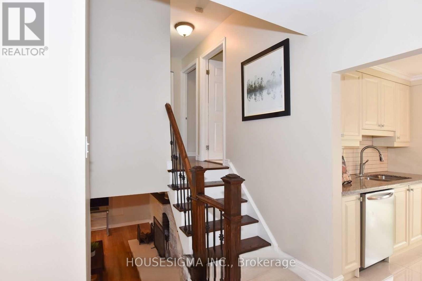 1 Ascot Avenue, Brampton, Ontario  L6T 2P3 - Photo 14 - W12744354