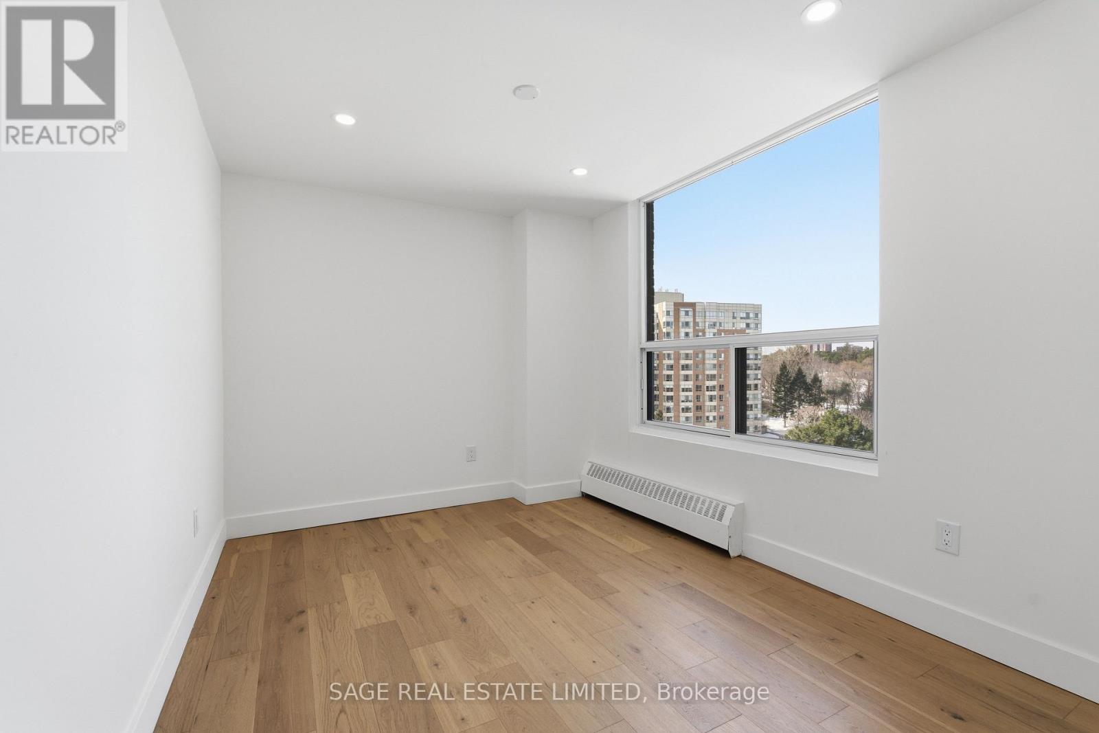 707 - 1515 Lakeshore Road E, Mississauga, Ontario  L5E 3E3 - Photo 6 - W12800210