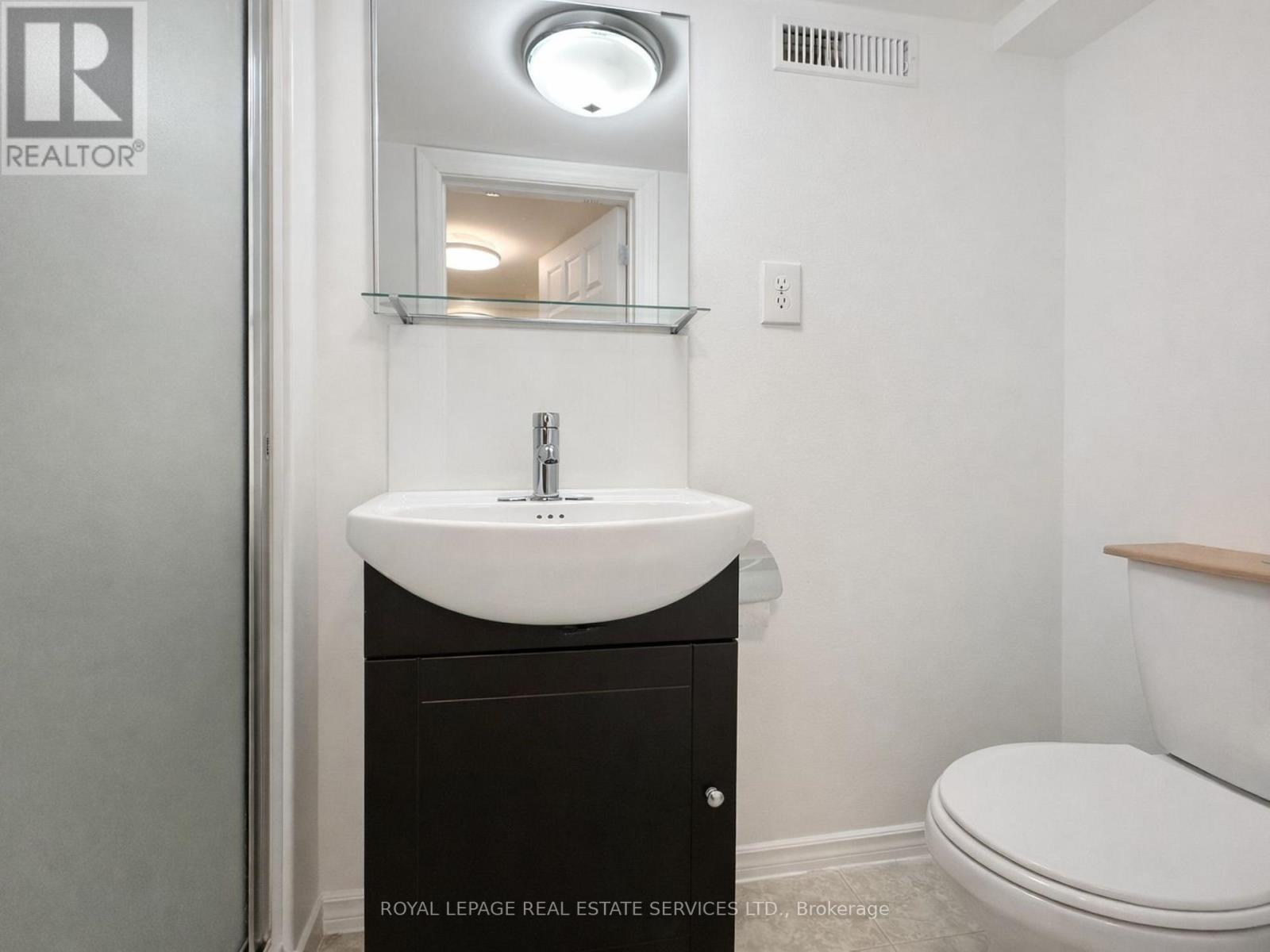 Bsmt - 1365 Willowvale Gardens, Mississauga (Creditview), Ontario  L5V 1V1 - Photo 5 - W12864300