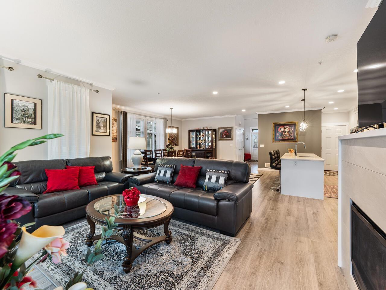 69 7138 210 Street, Langley, British Columbia  V2Y 0V7 - Photo 3 - R3094075