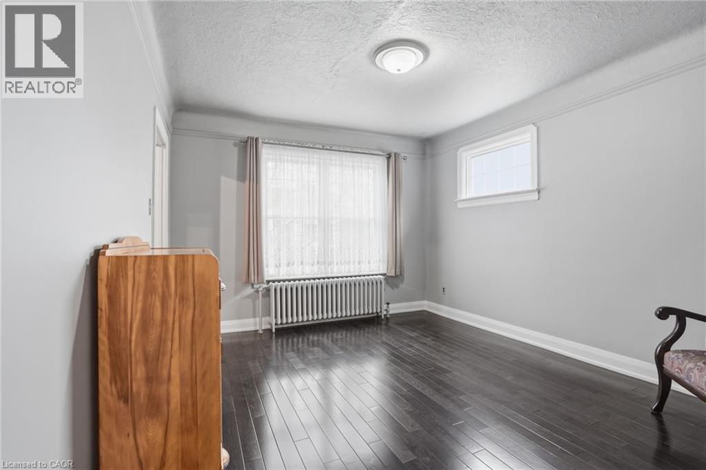 210 Vine Street, St. Catharines, Ontario  L2M 4S8 - Photo 9 - 40810341